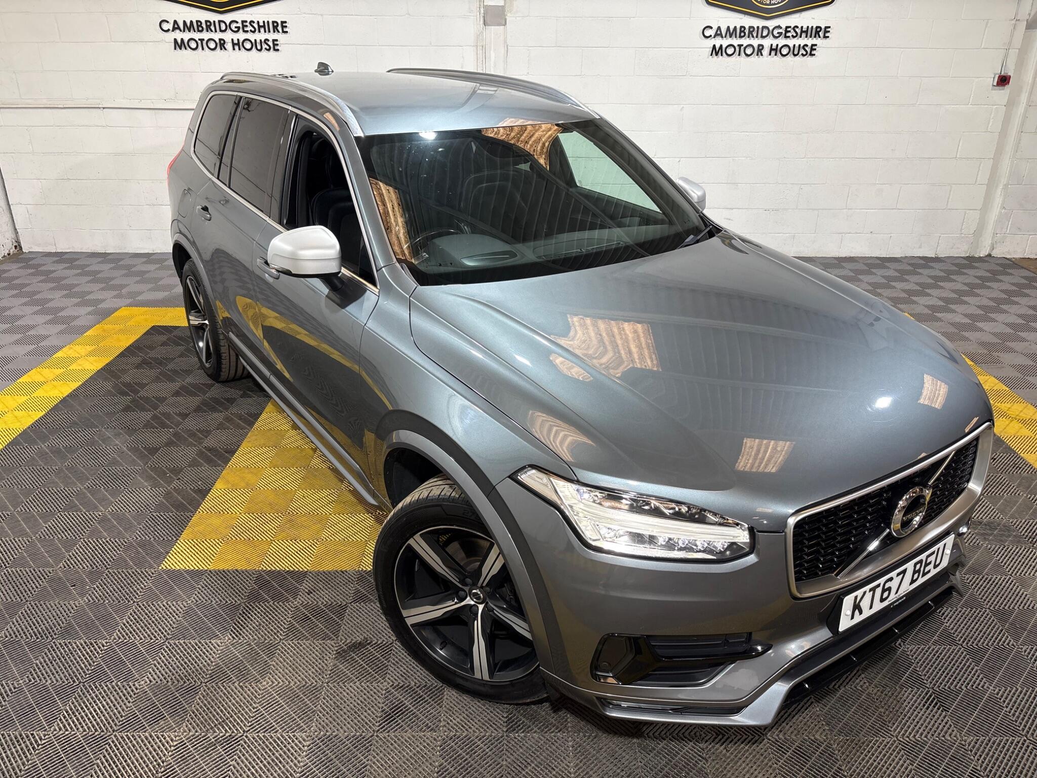Volvo XC90 view 5
