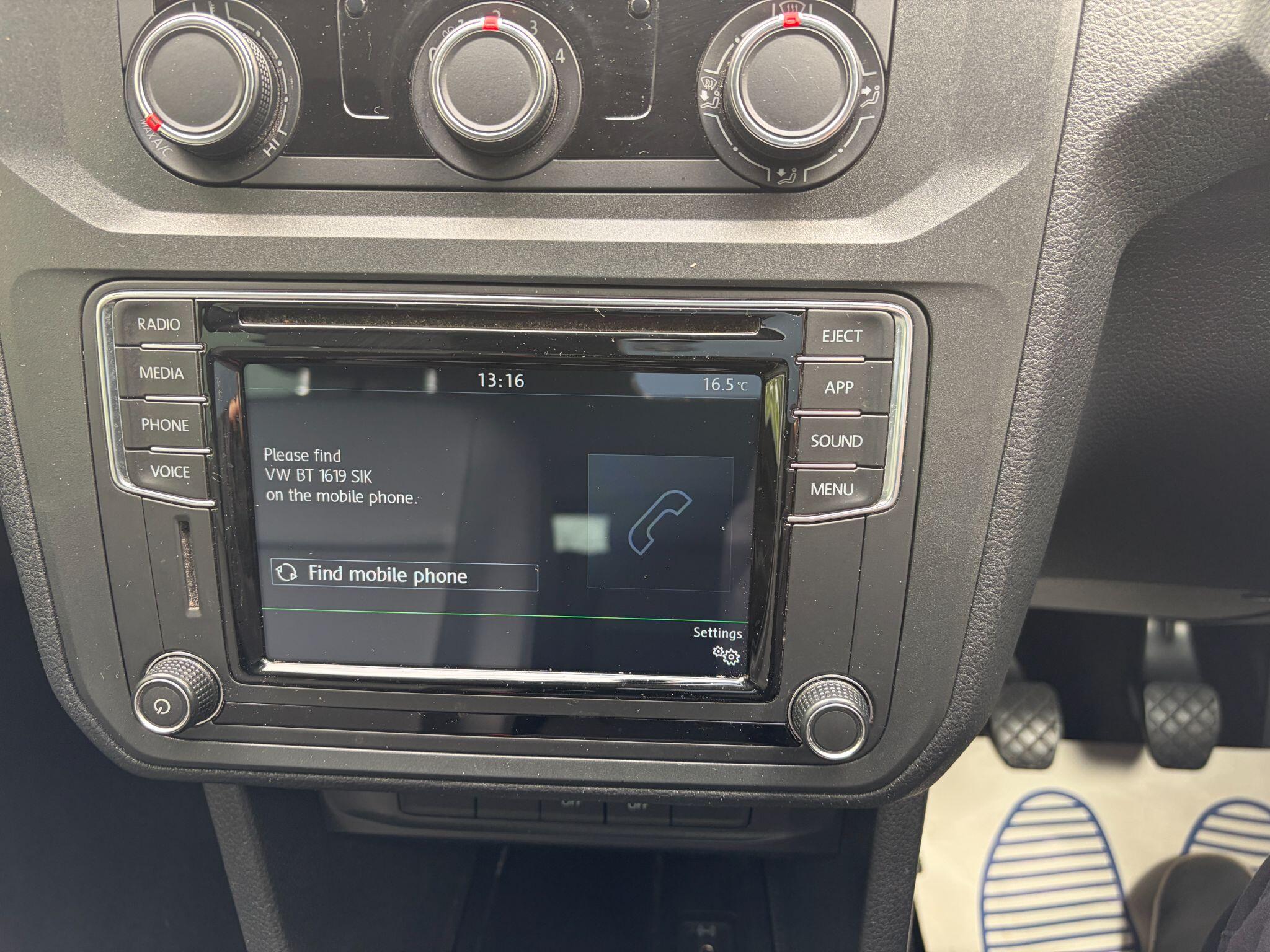 Volkswagen Caddy Maxi Life view 15