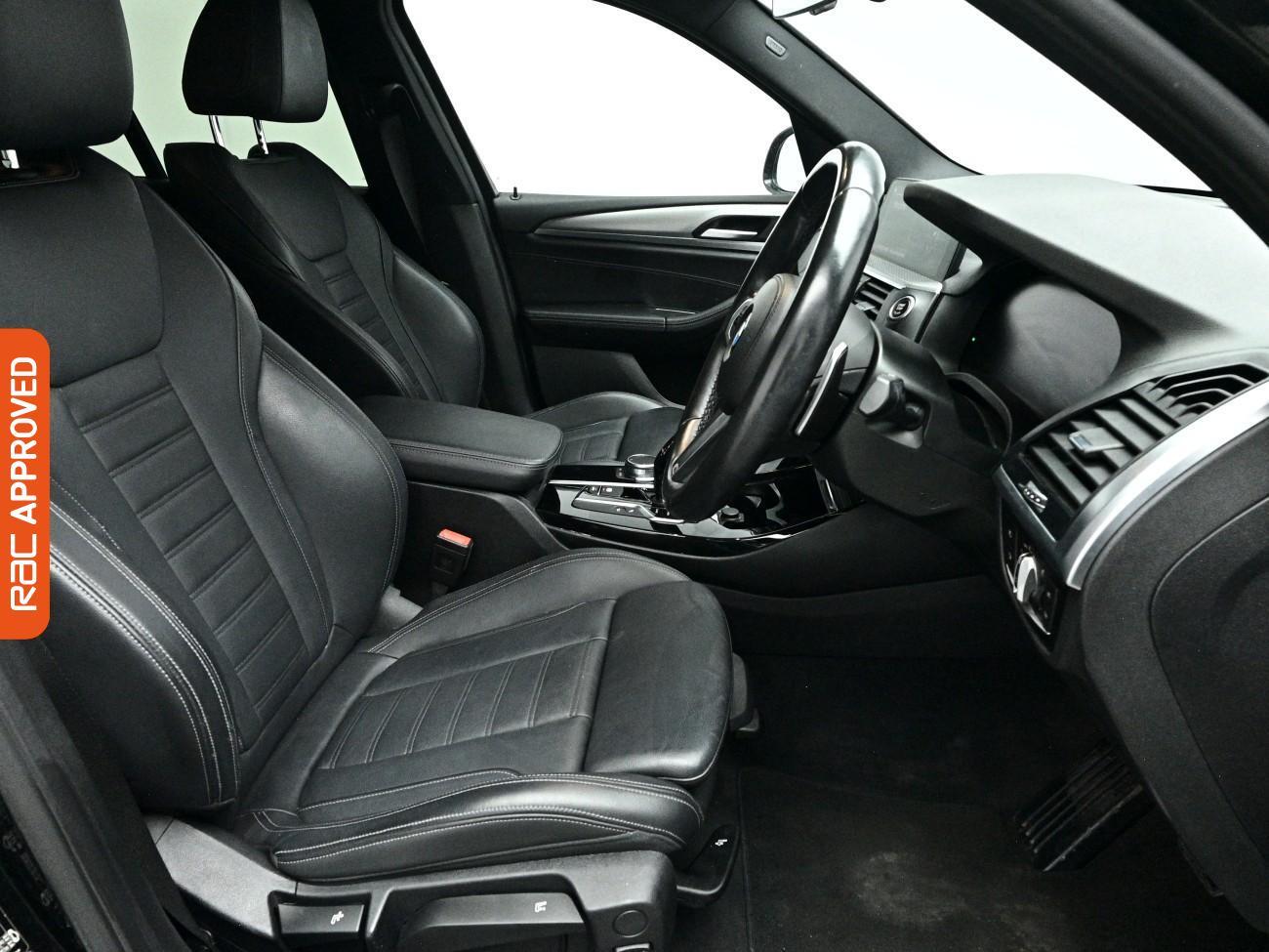 BMW X3 view 12