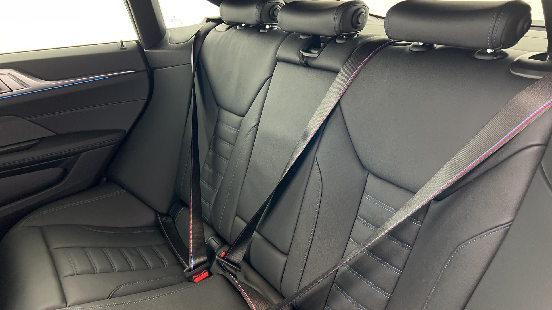 BMW I4 view 12