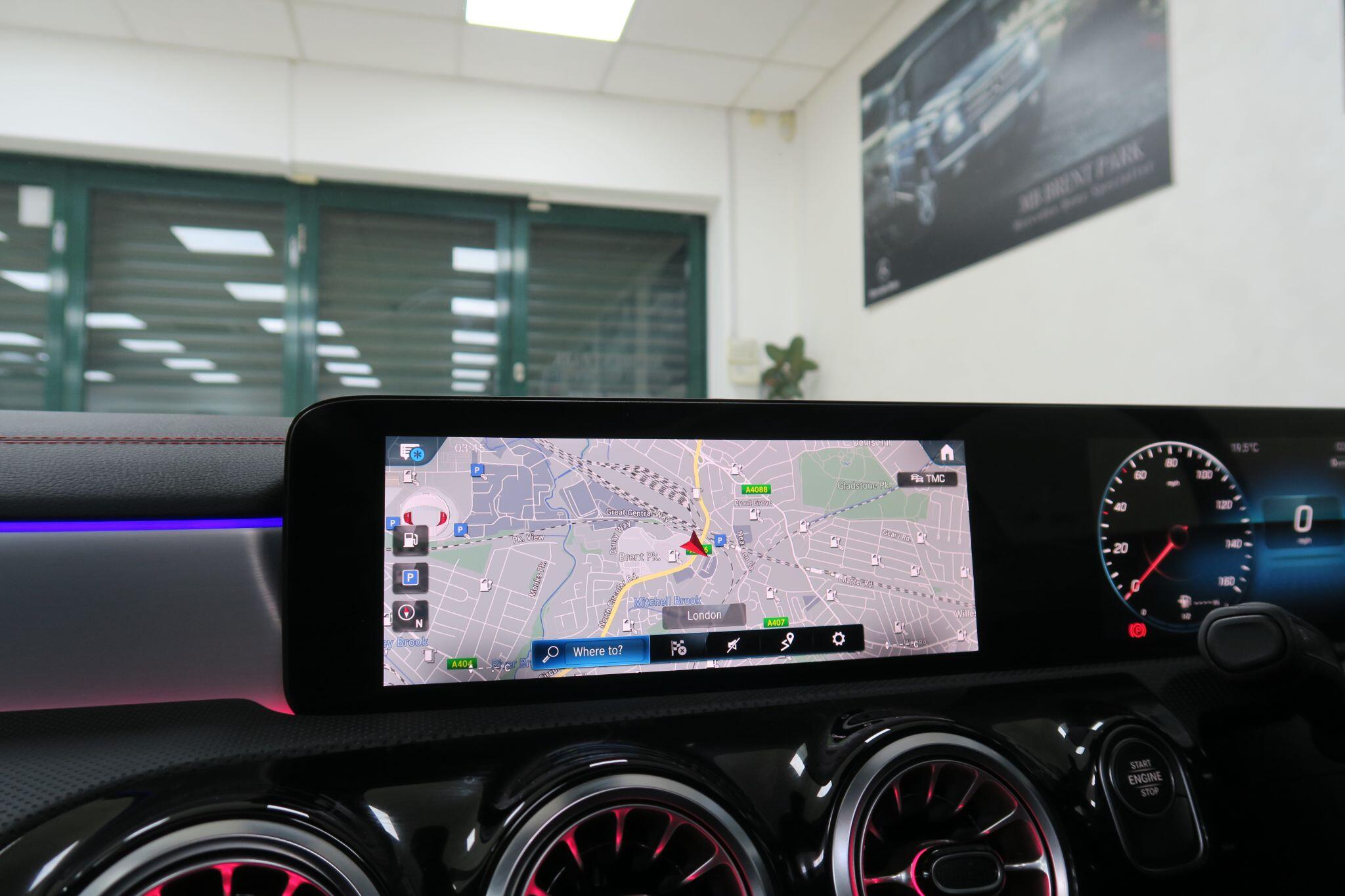 Mercedes-Benz Cla view 16