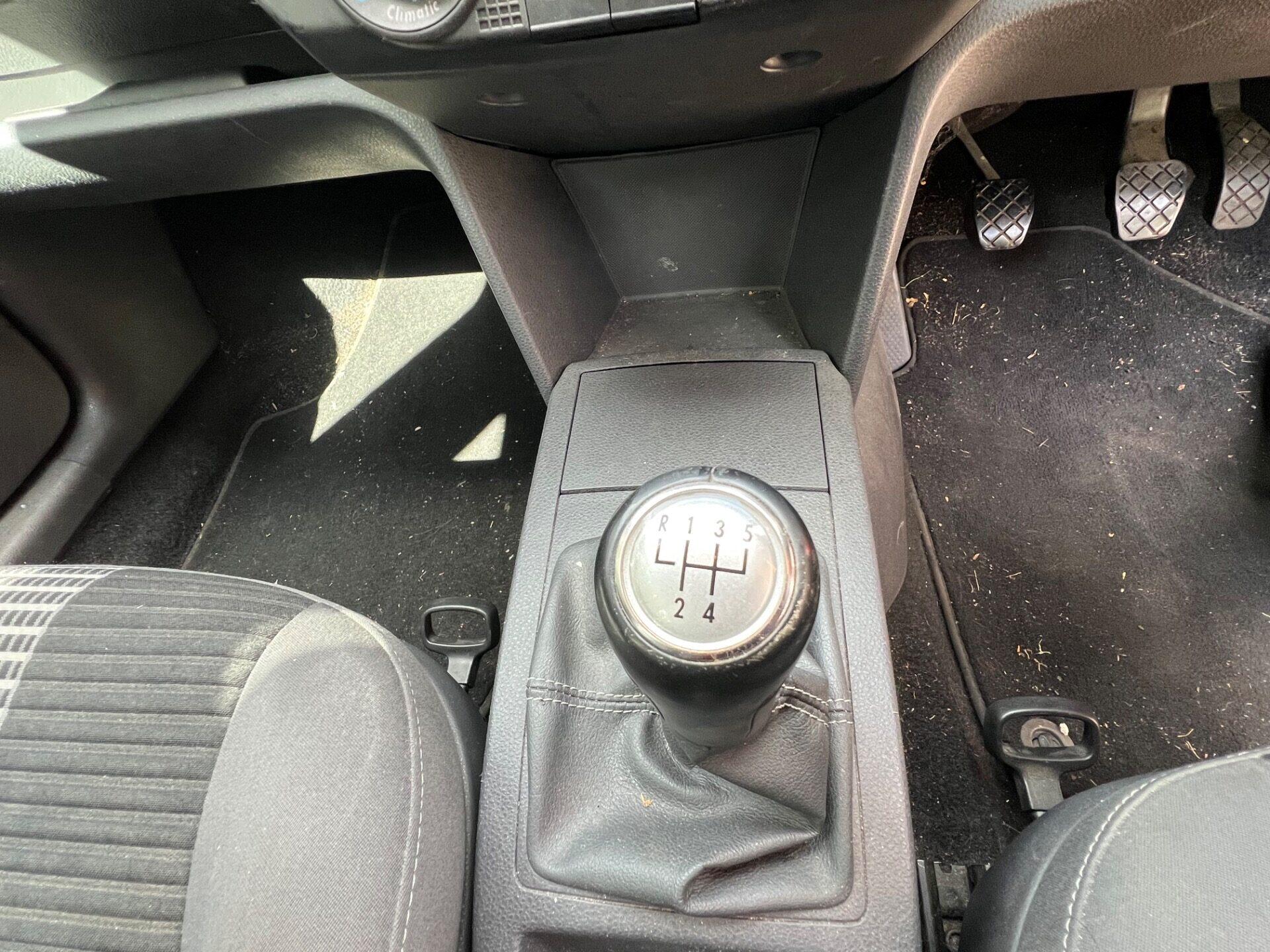 Volkswagen Polo view 22