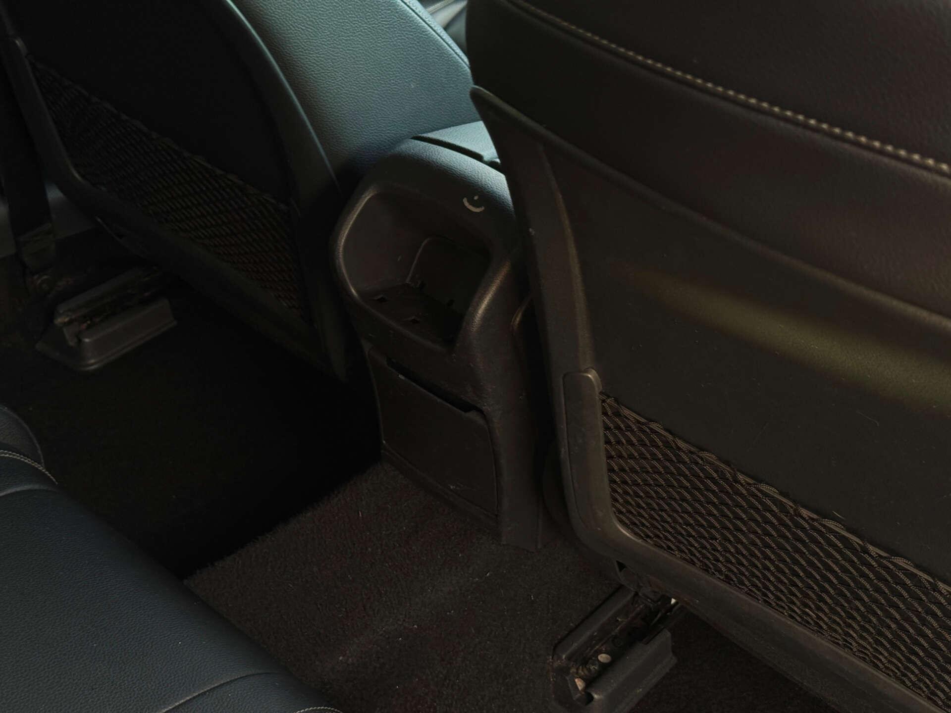 Mercedes-Benz A Class view 32