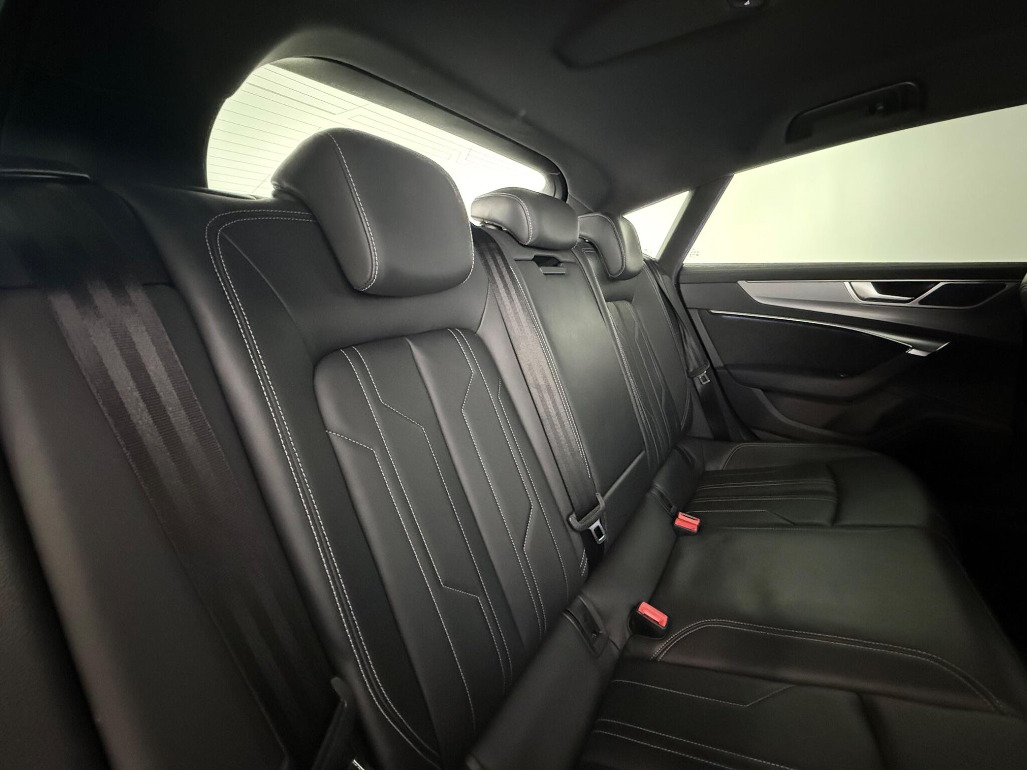 Audi A7 view 31