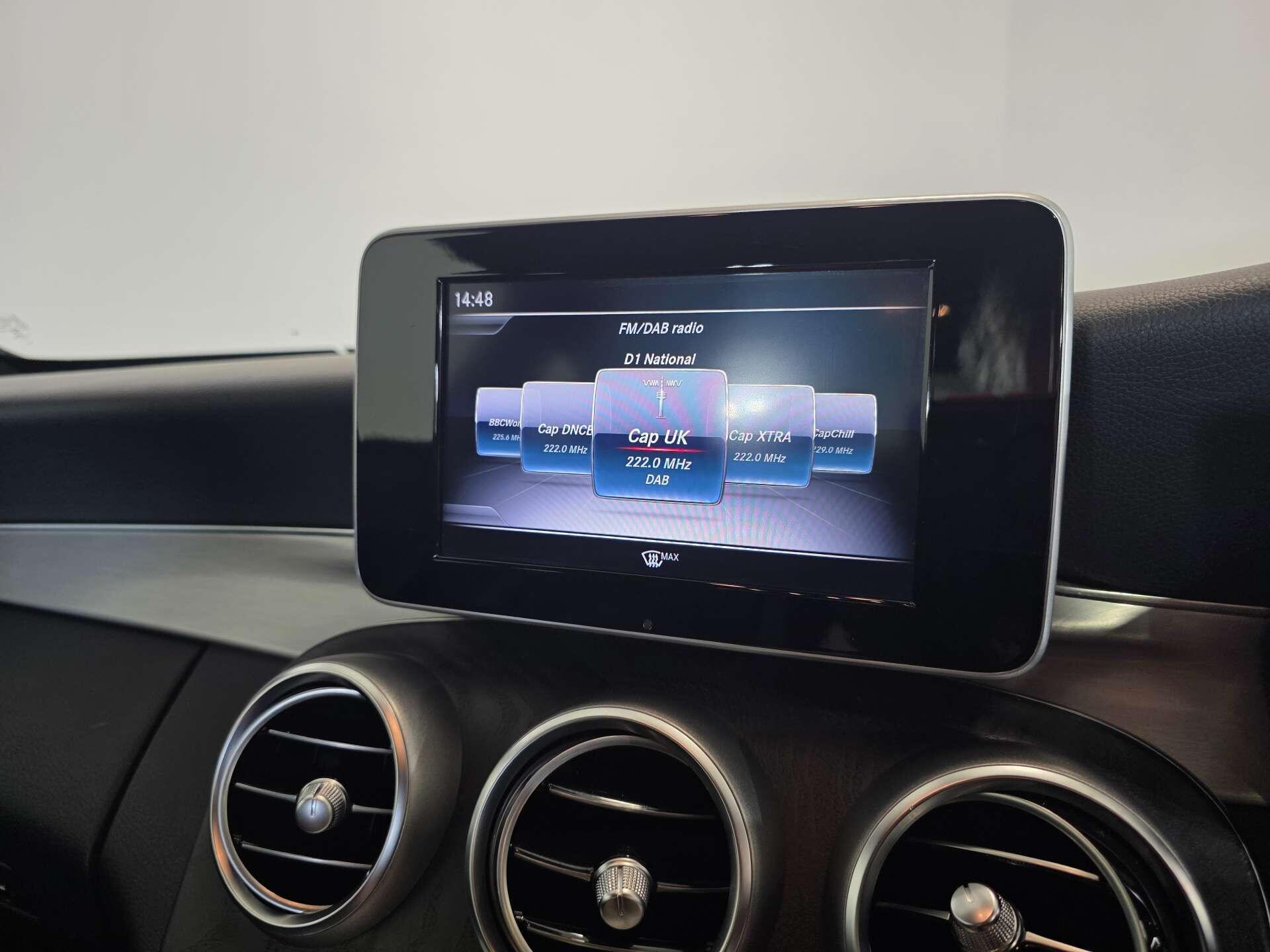 Mercedes-Benz C-Class view 31
