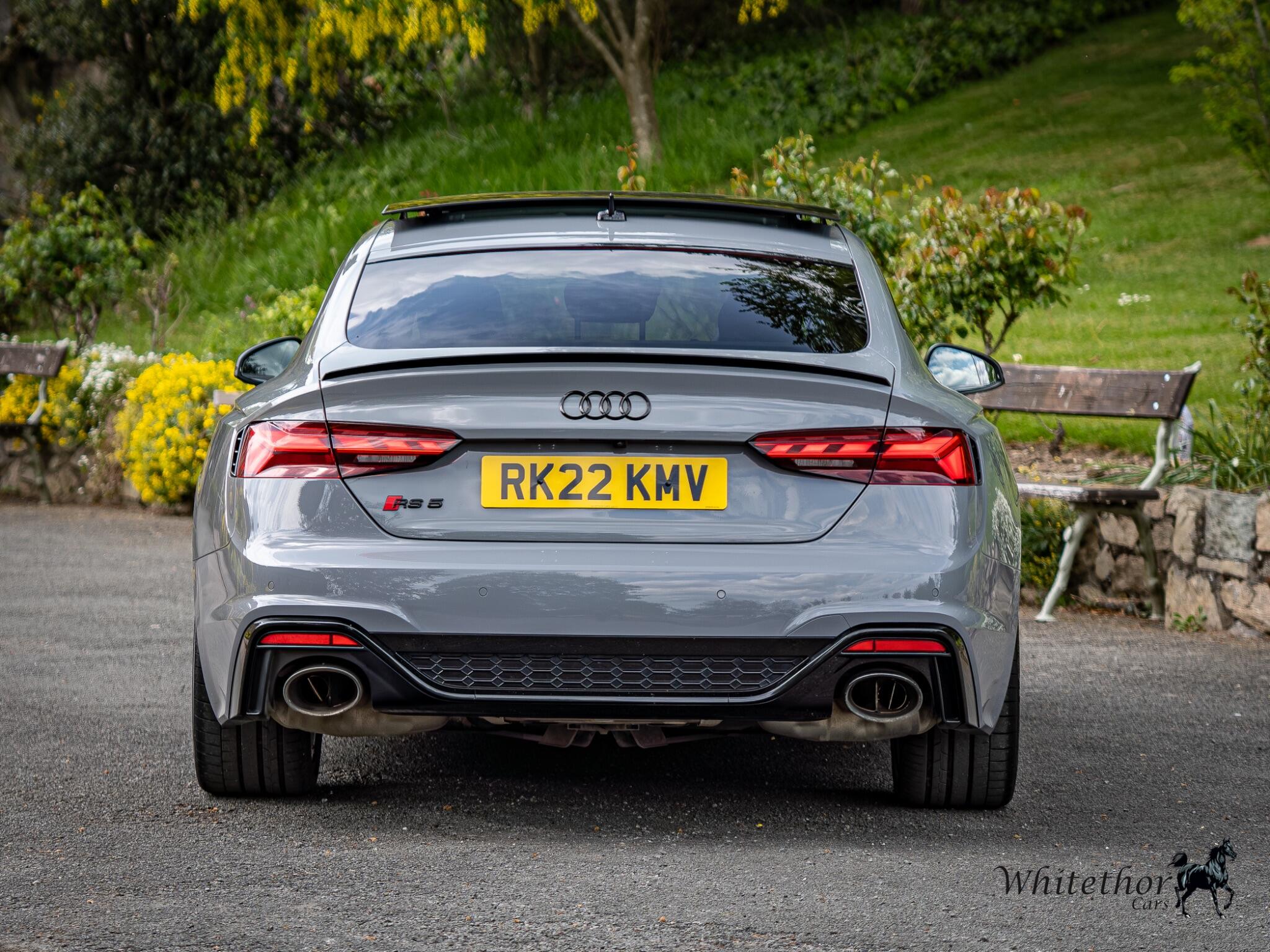 Audi RS5 view 5
