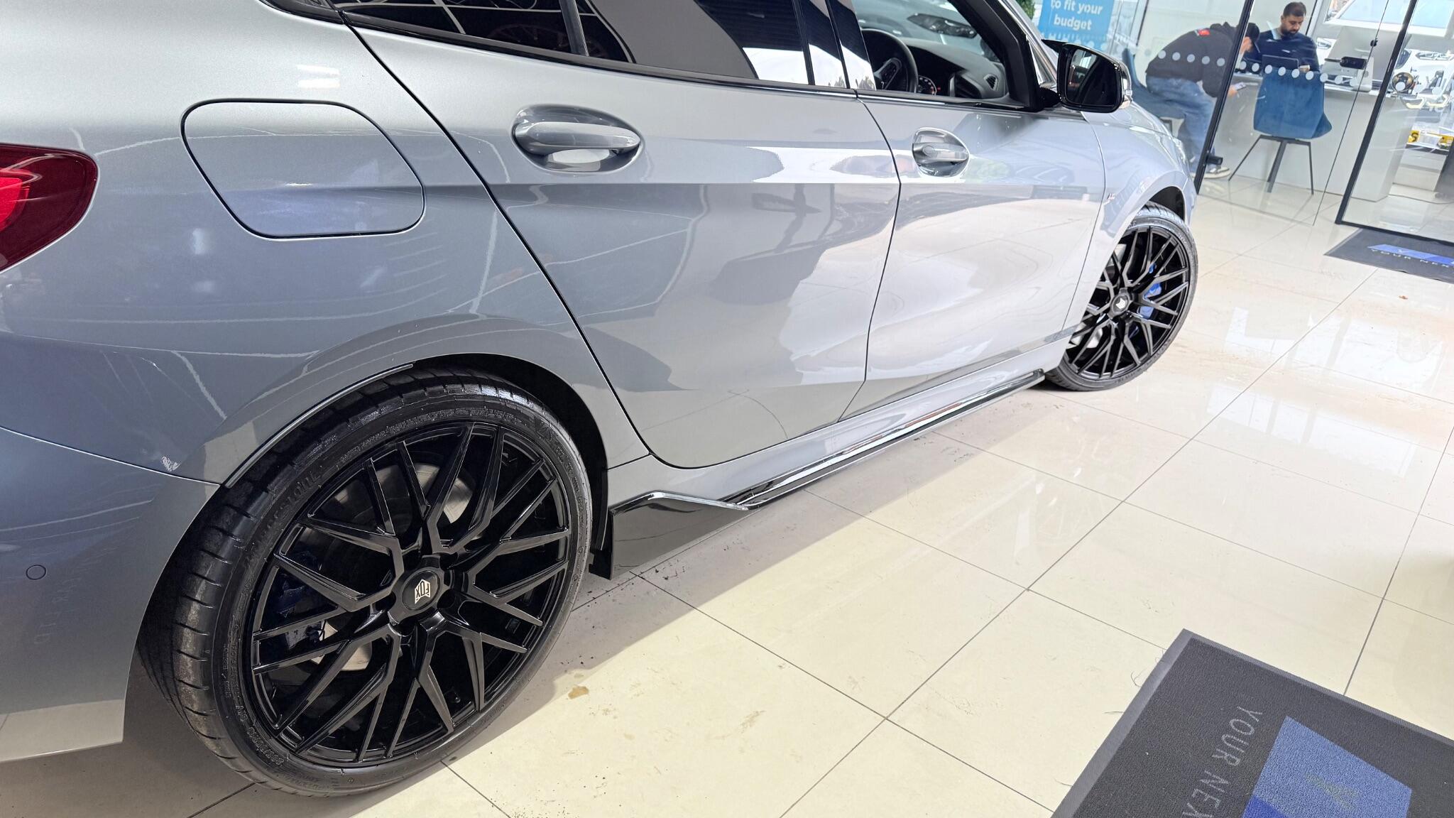 BMW 1 Series view 30