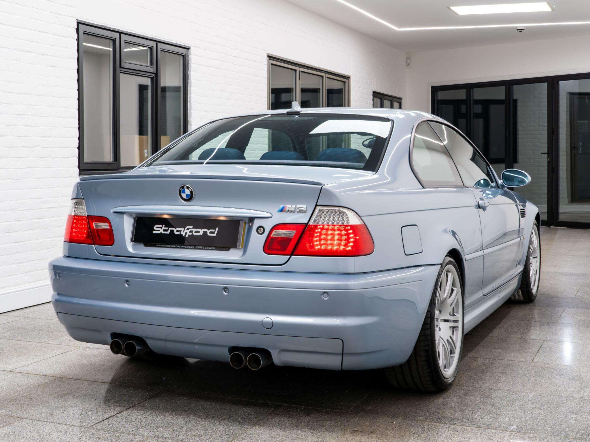 BMW M3 view 5