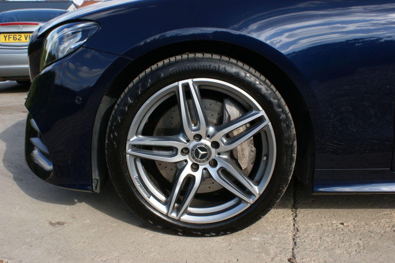 Mercedes-Benz E Class view 20