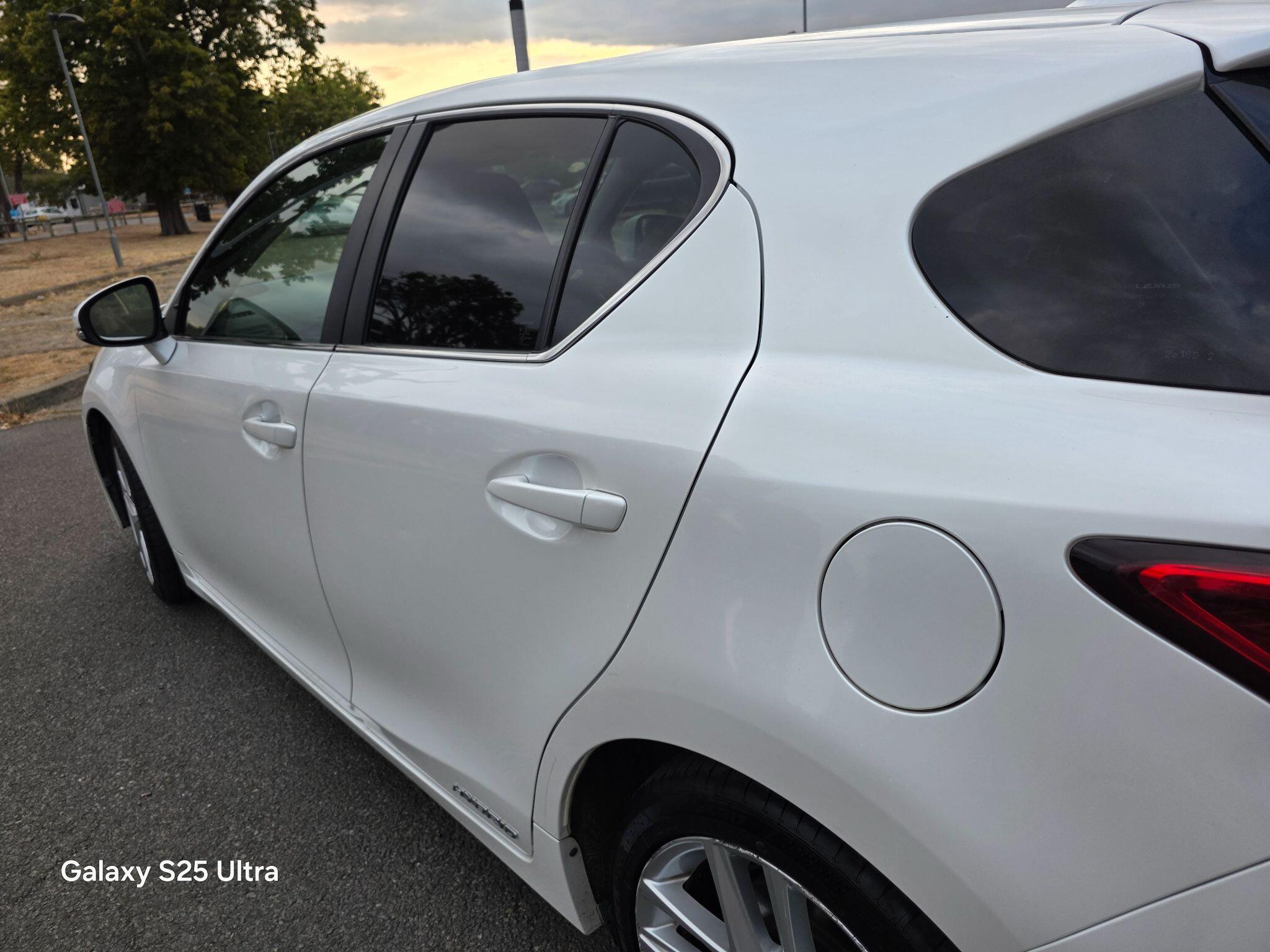 Lexus CT view 14