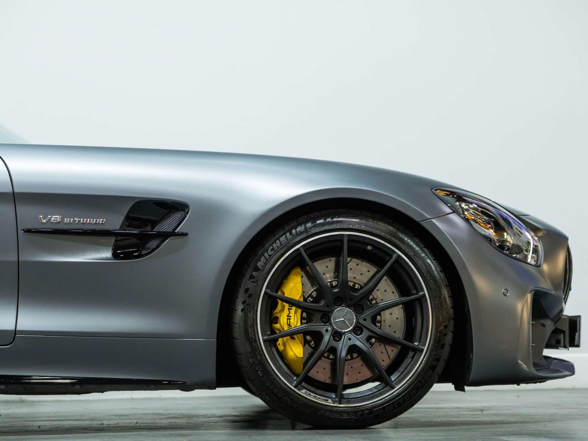 Mercedes-Benz Amg GT view 24