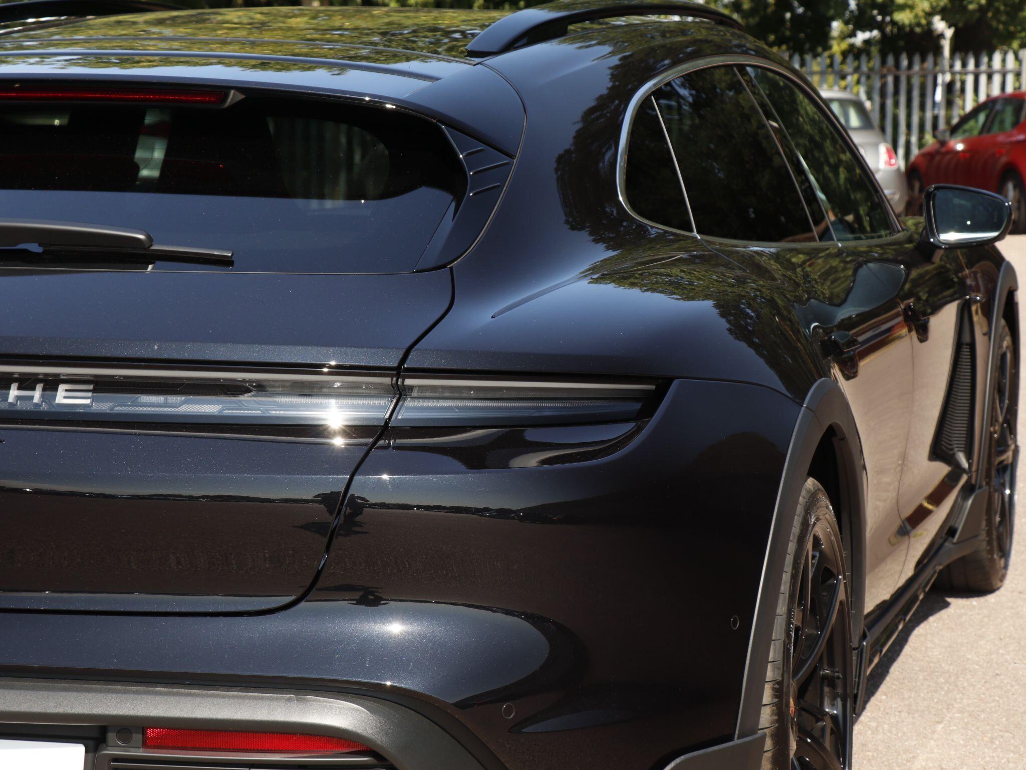 Porsche Taycan view 29