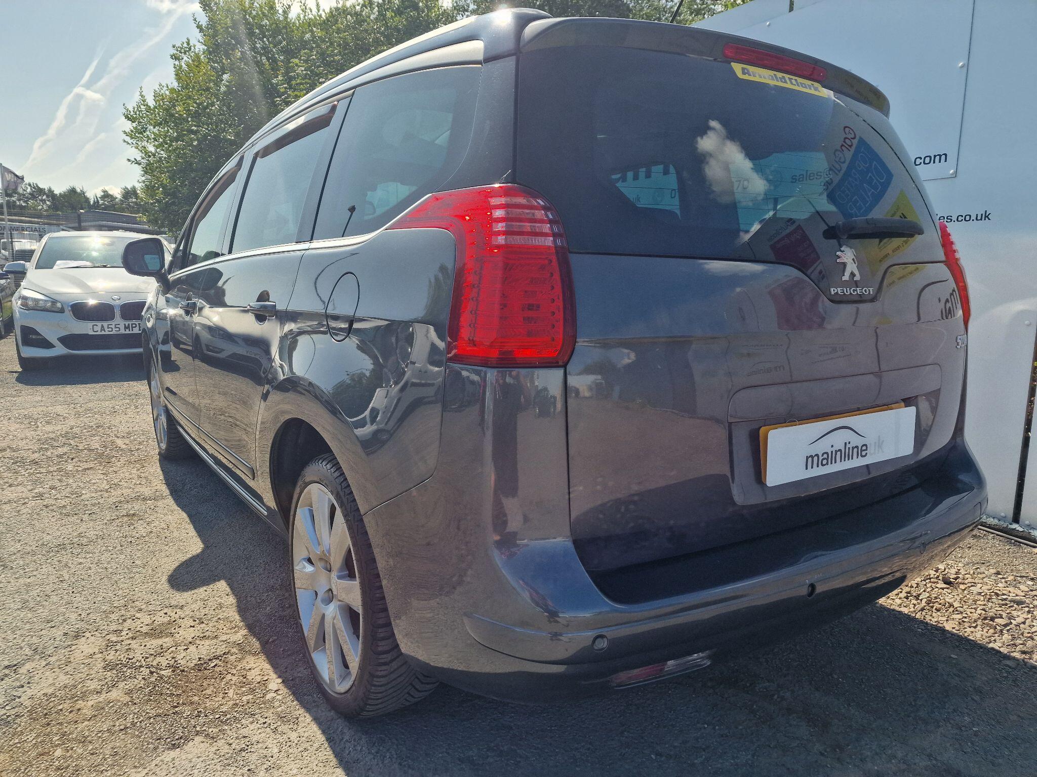 Peugeot 5008 view 13