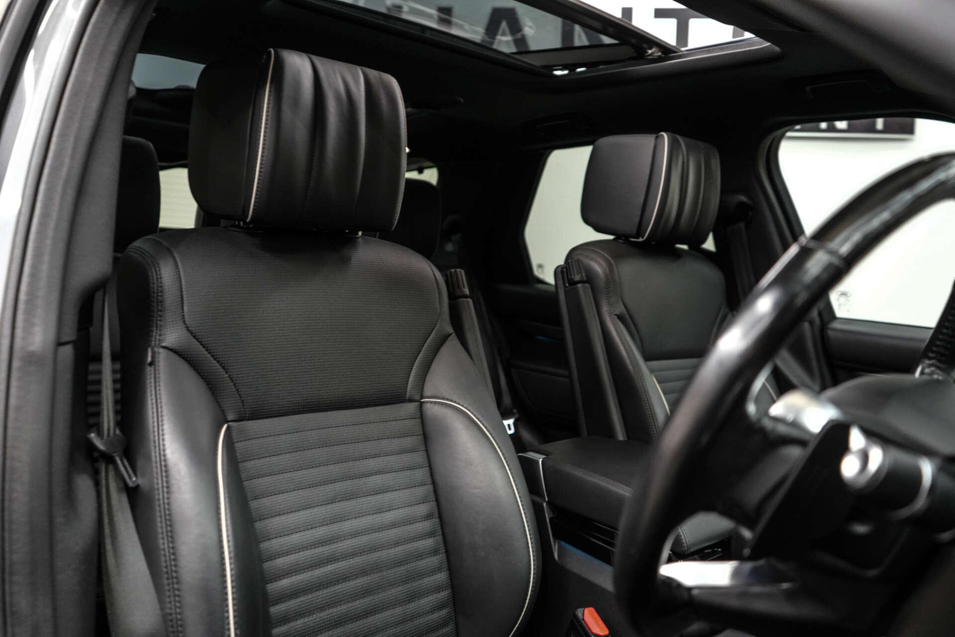 Land Rover Discovery view 14