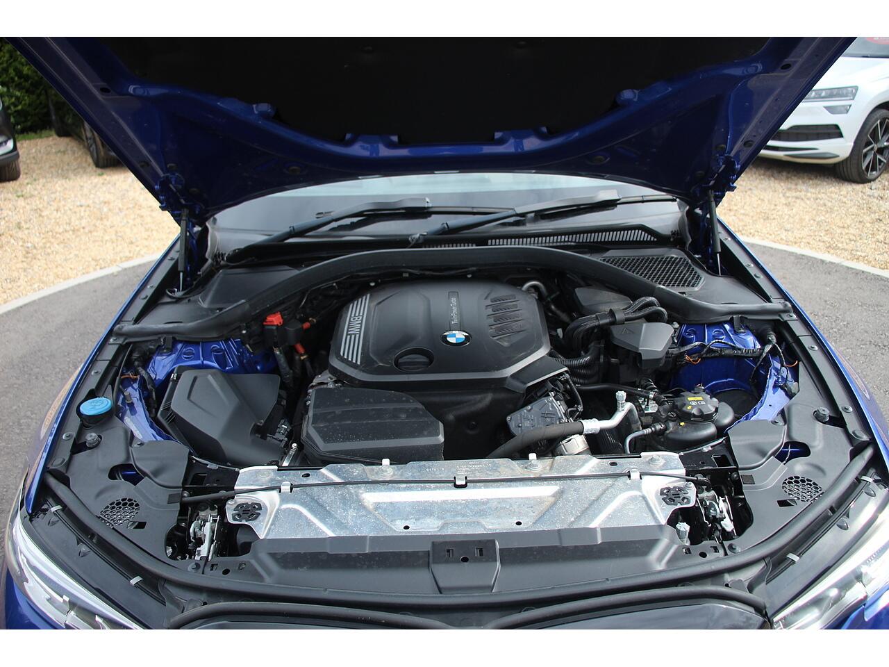 BMW 3 Series view 37