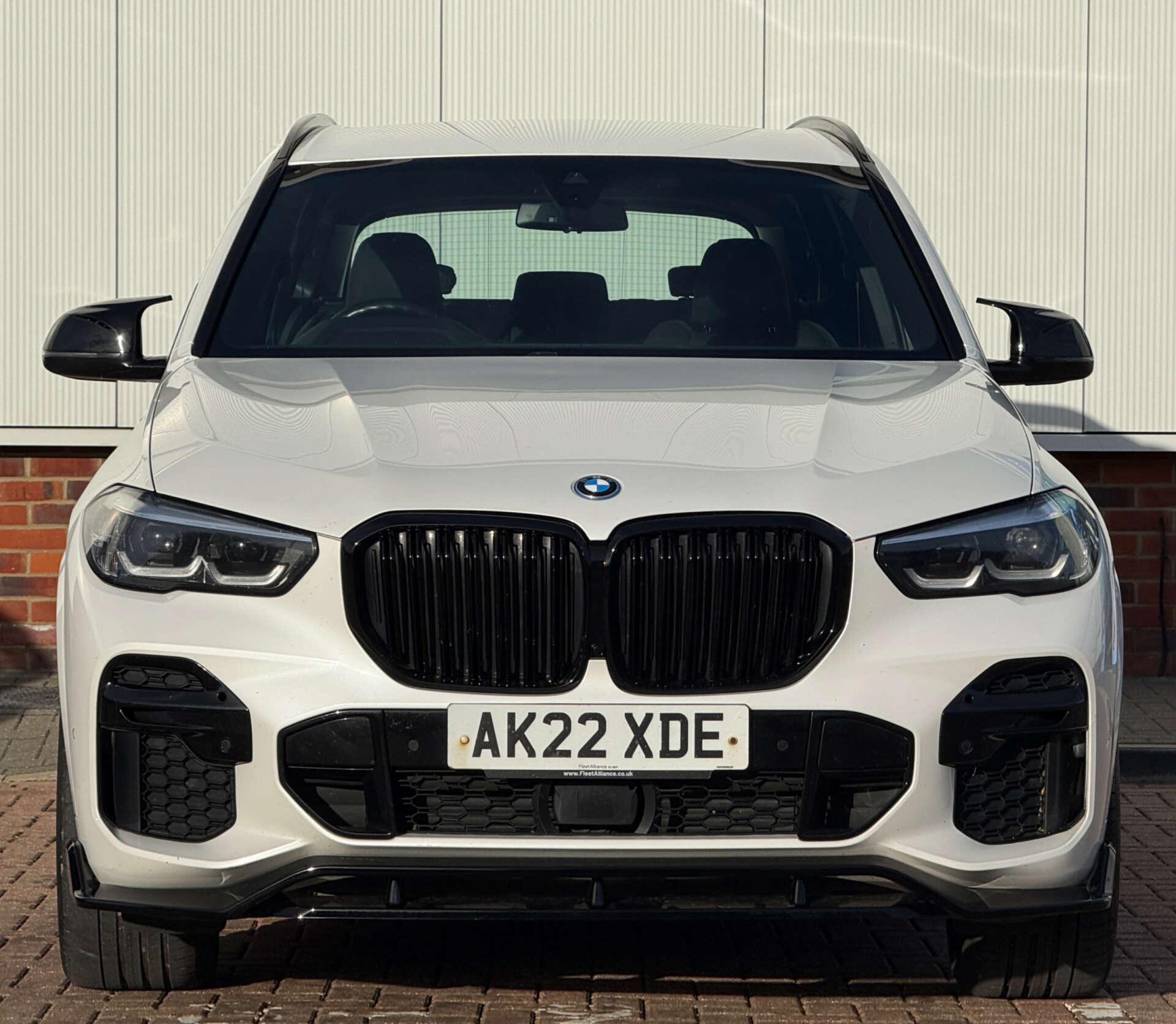 BMW X5 view 2