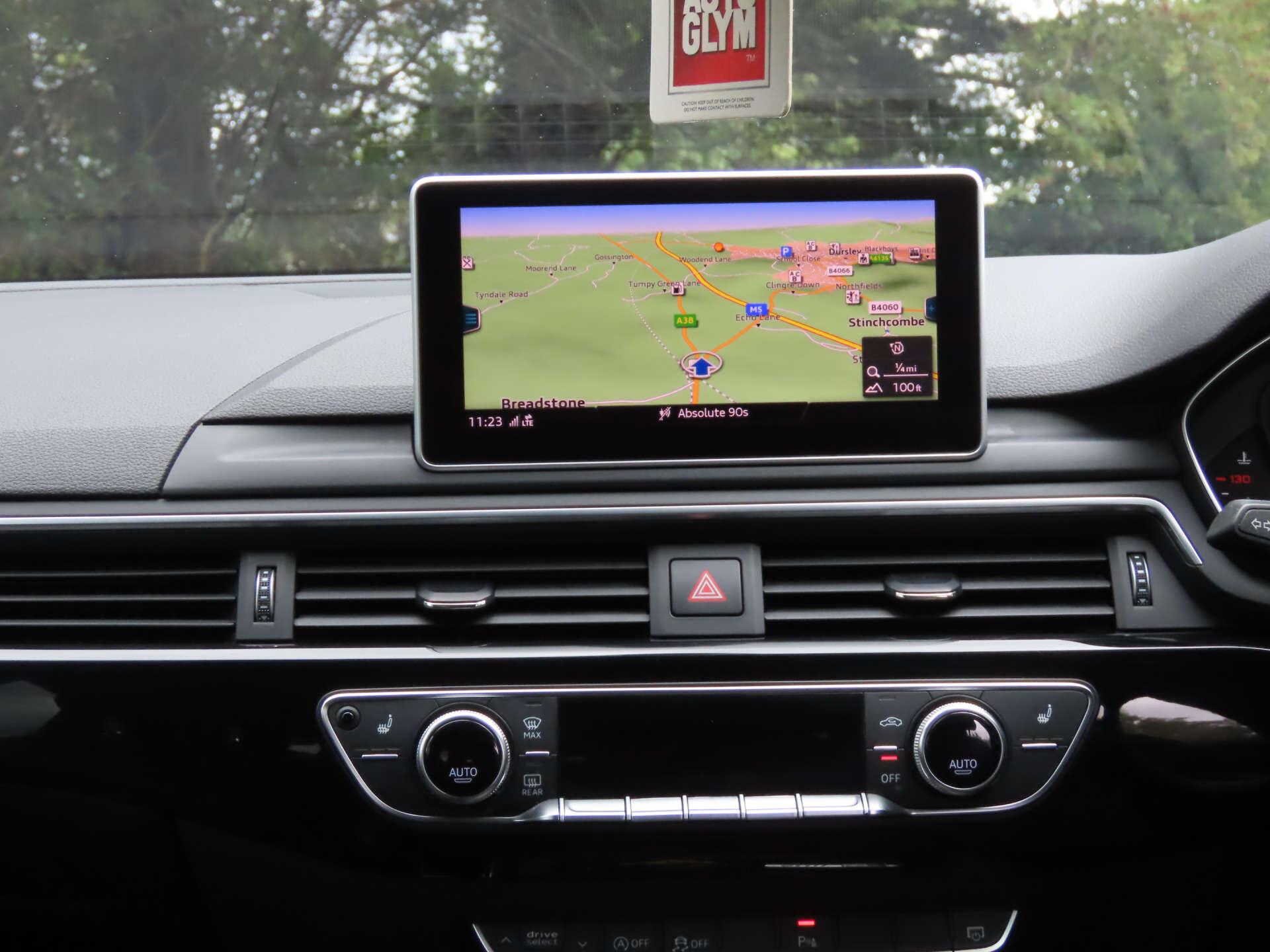 Audi A4 view 10