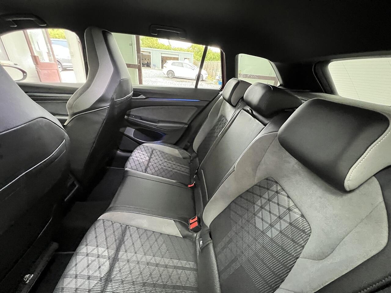 Volkswagen Golf view 18