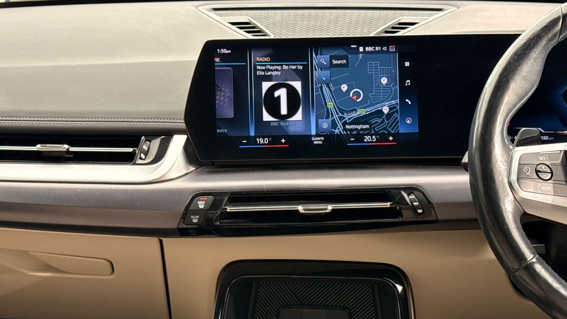 BMW Ix1 view 8