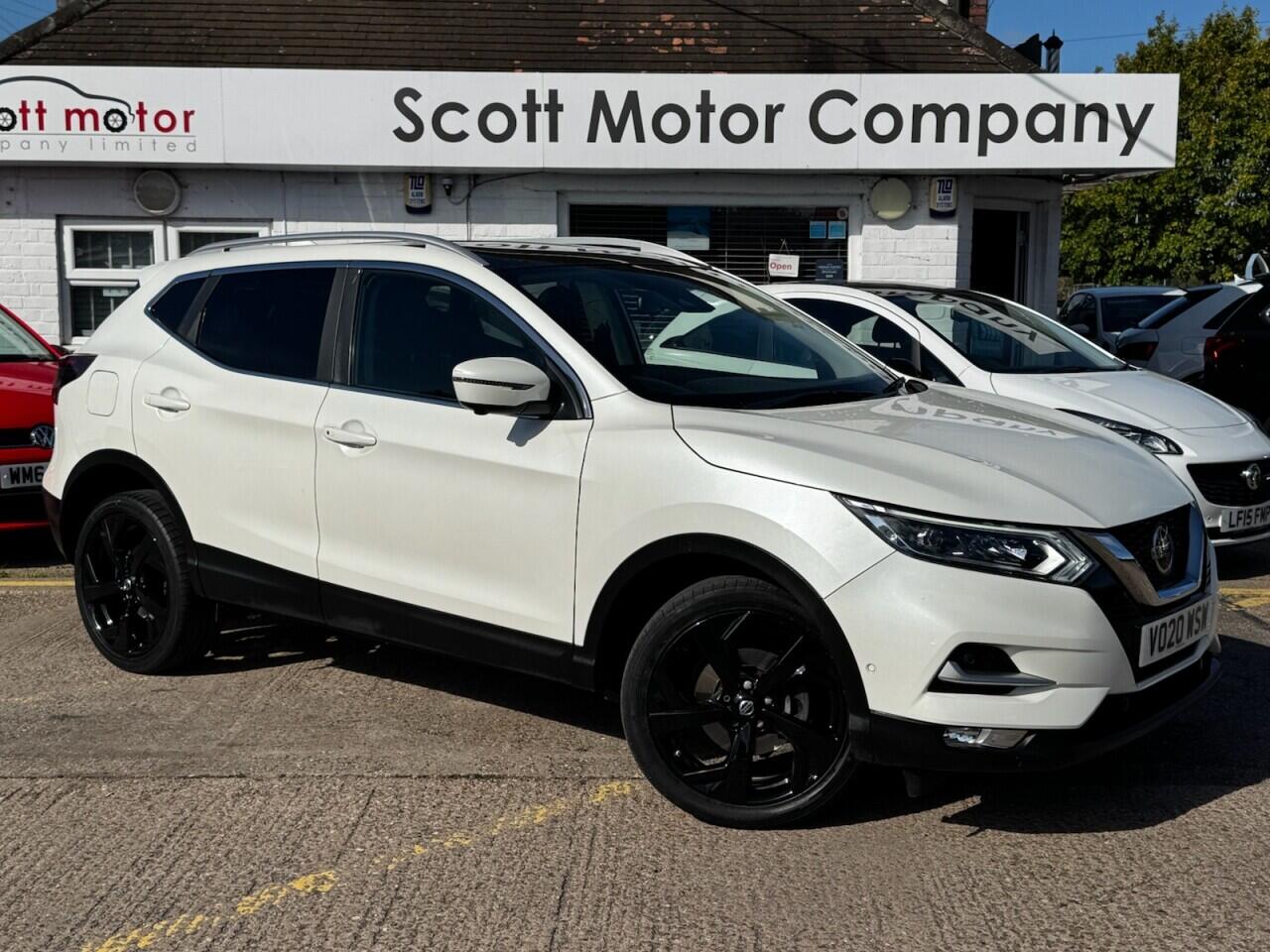 2020 Nissan Qashqai in White for sale