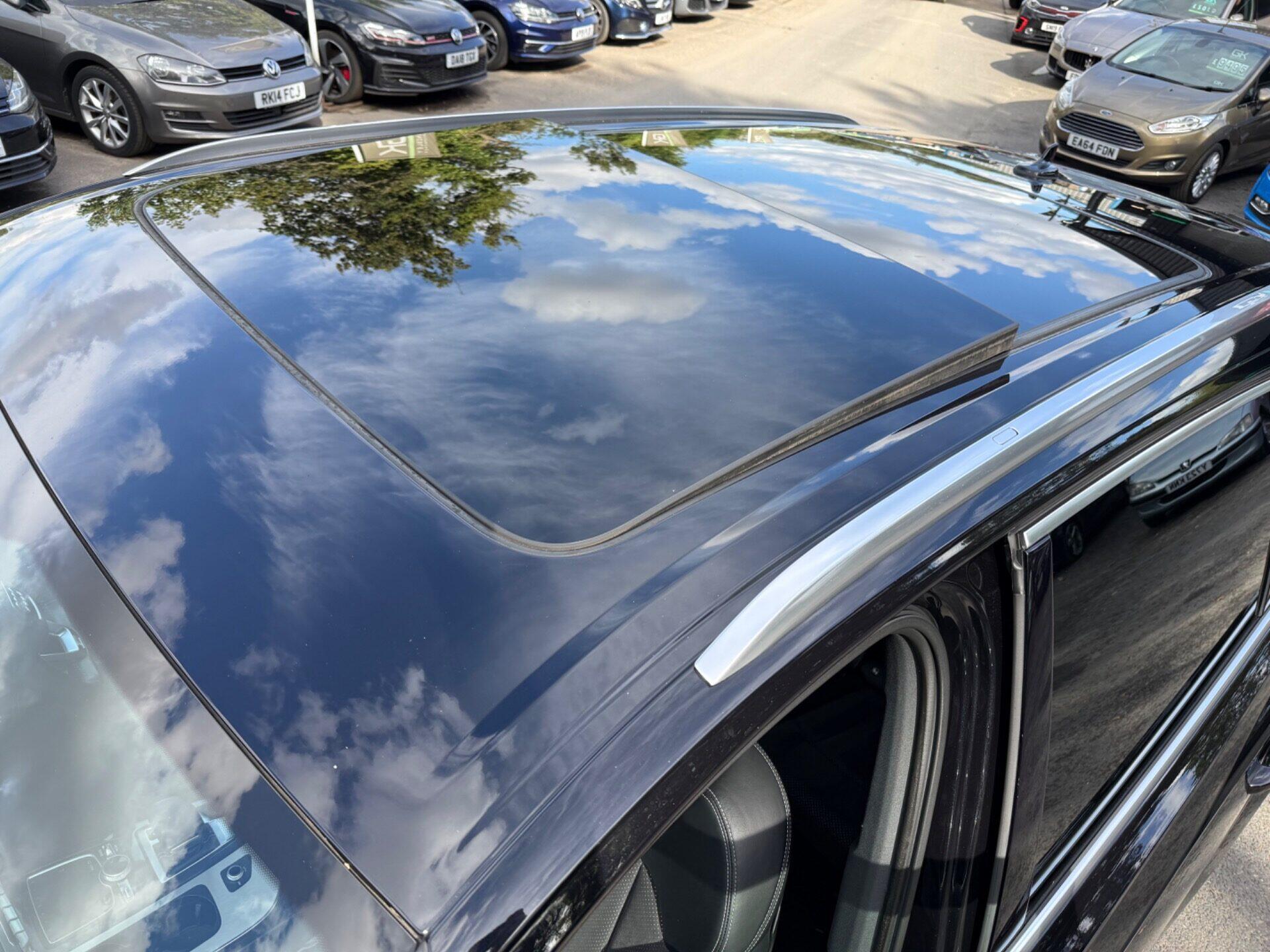 Audi Q7 view 20
