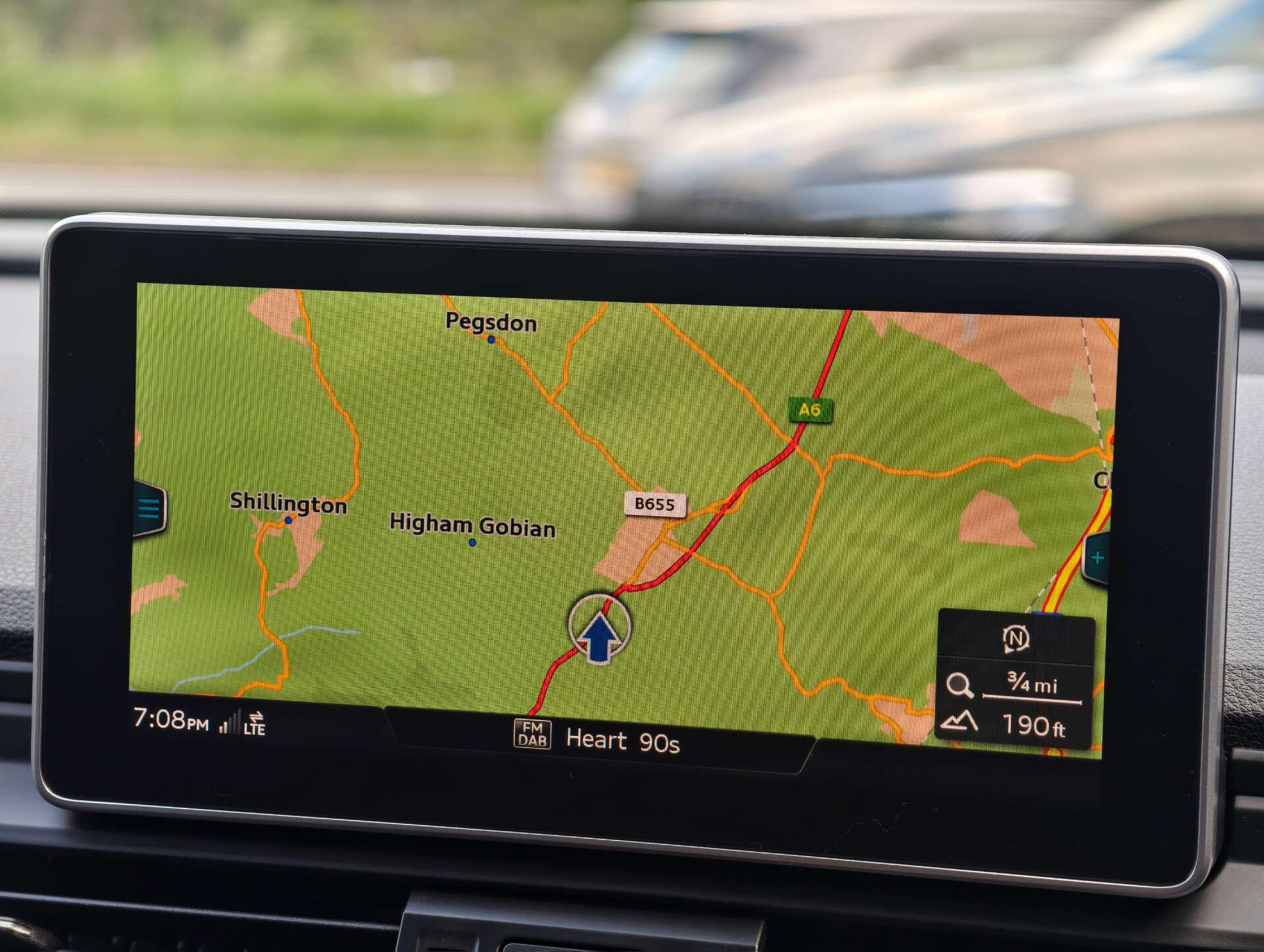 Audi SQ5 view 51