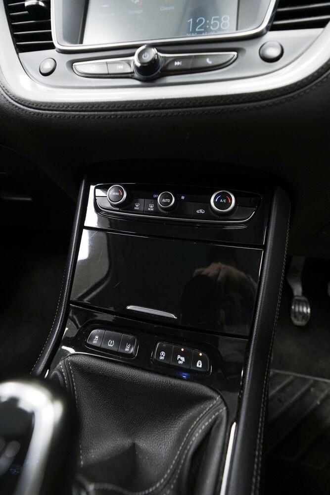 Vauxhall Grandland X view 18
