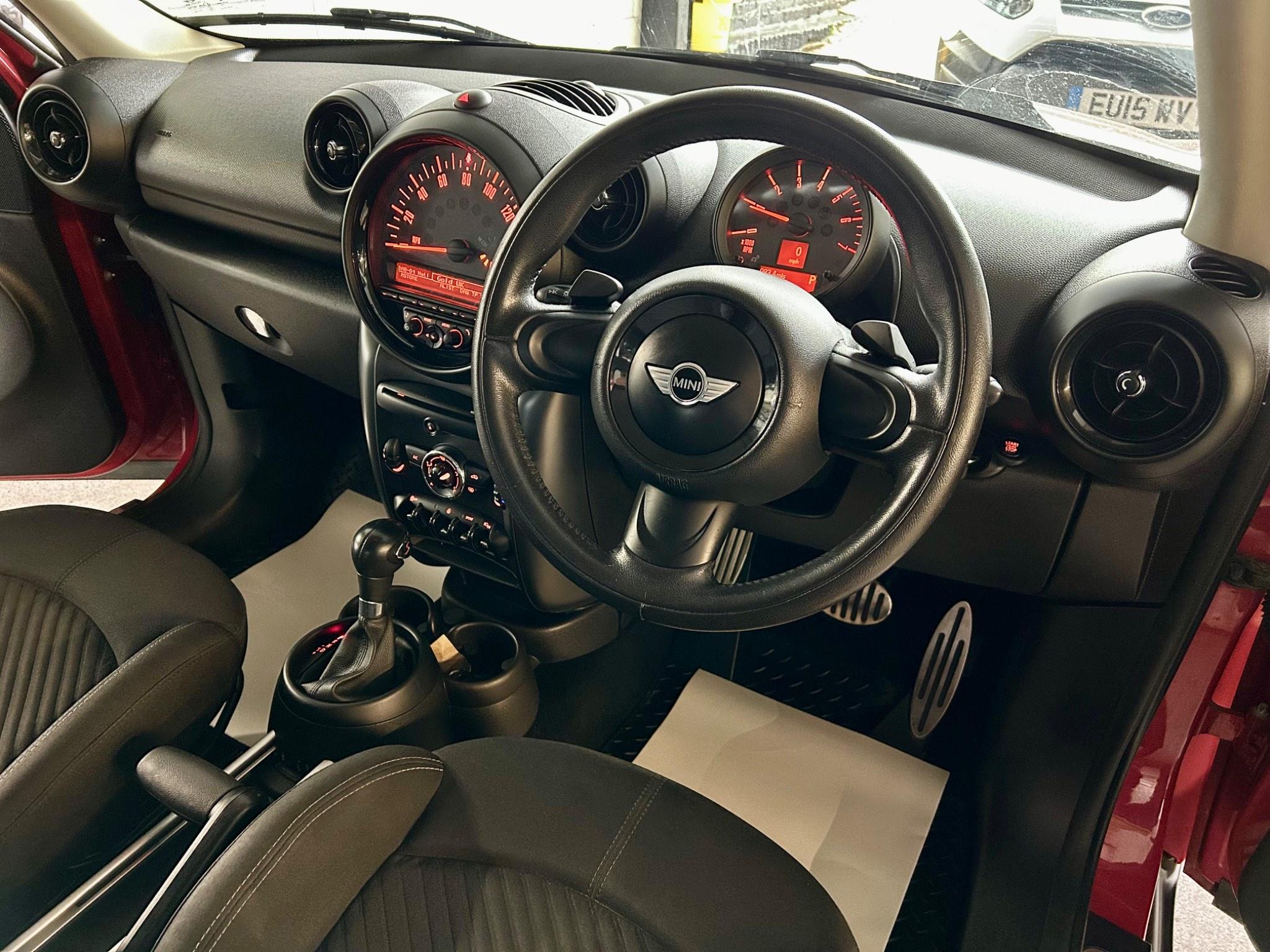 MINI Countryman view 30
