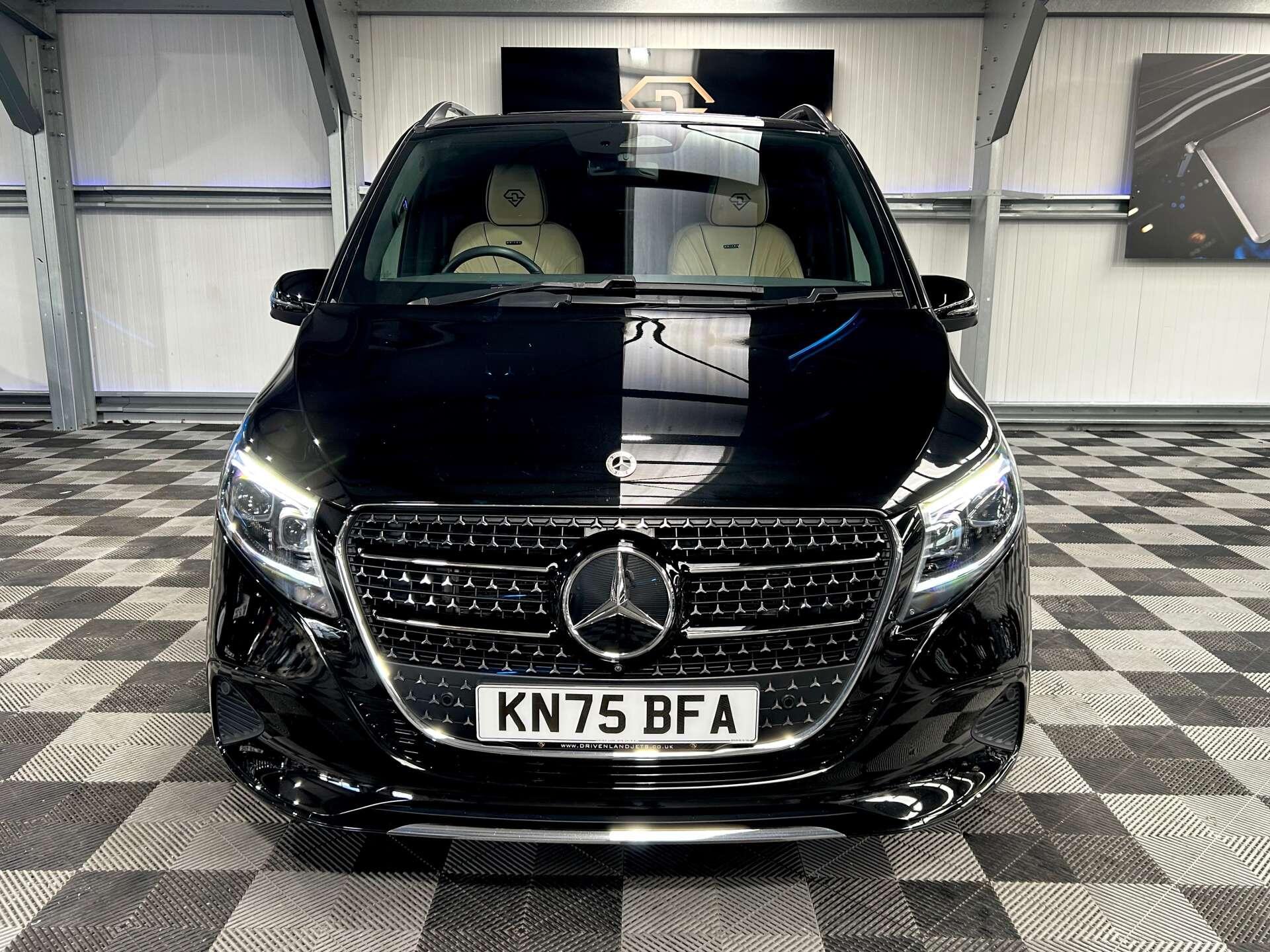 Mercedes-Benz V Class view 54