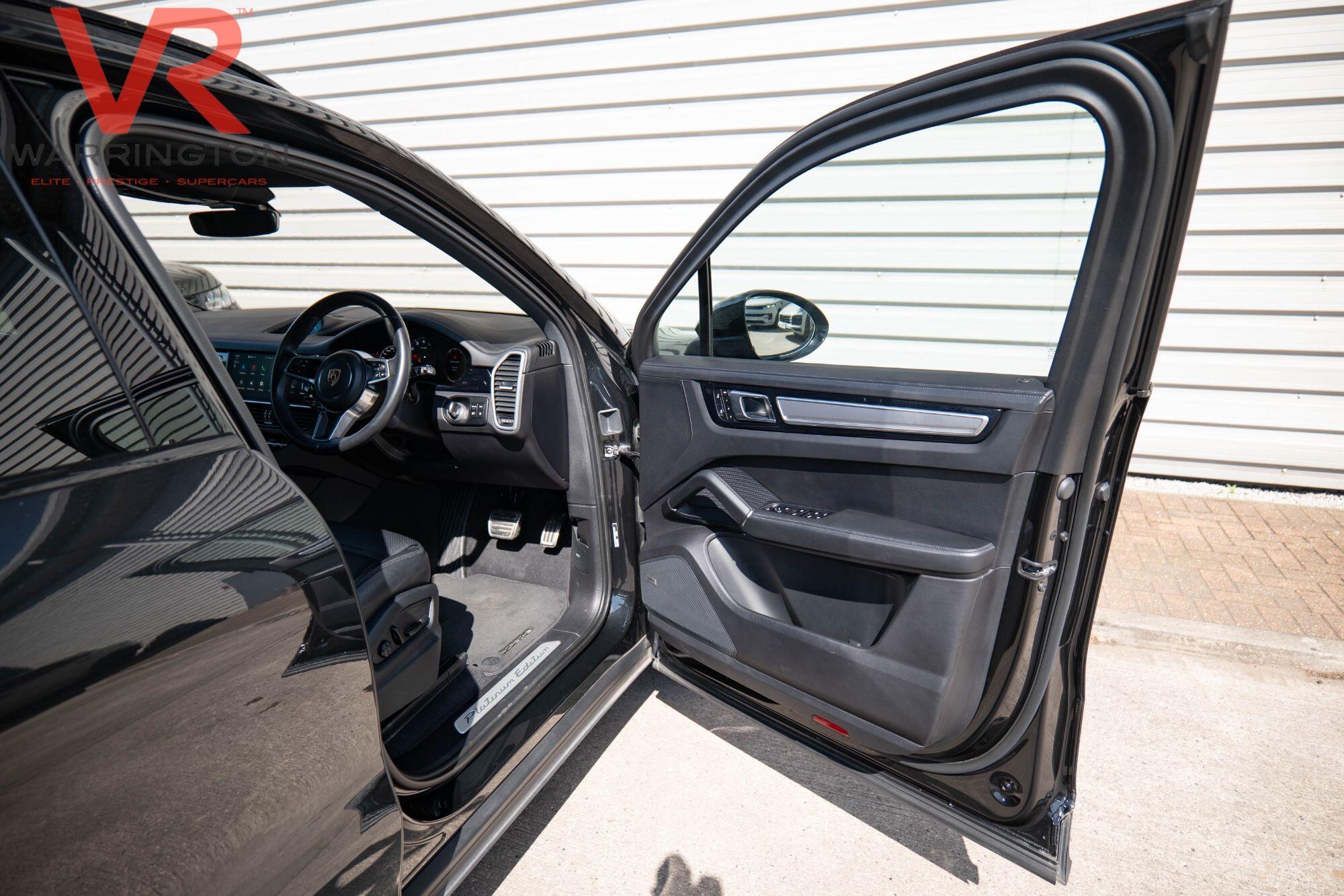 Porsche Cayenne view 20