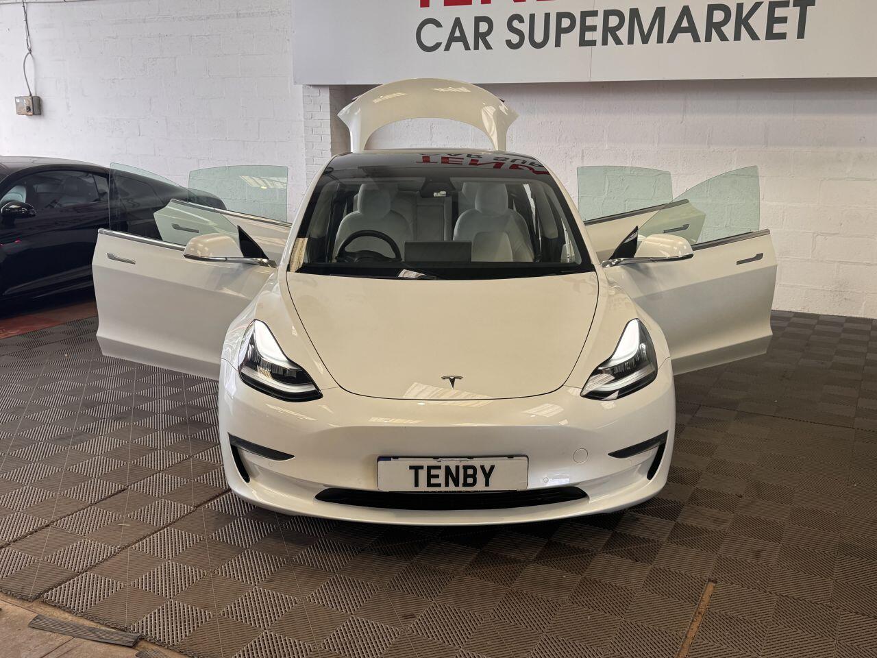 Tesla Model 3 view 11