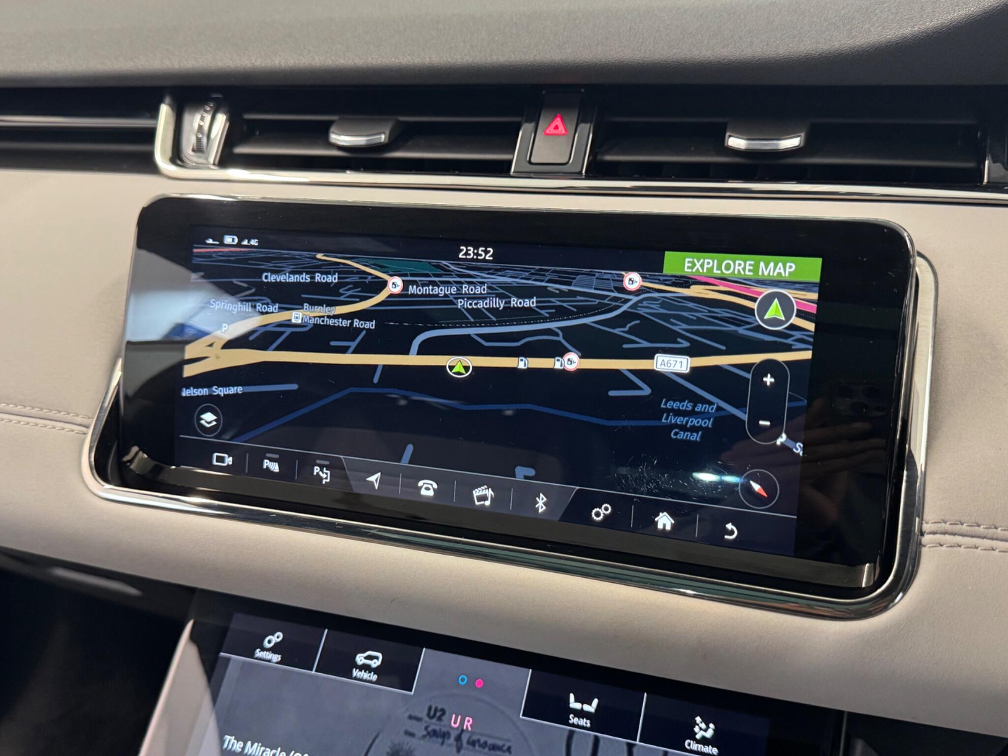 Land Rover Range Rover Evoque view 30