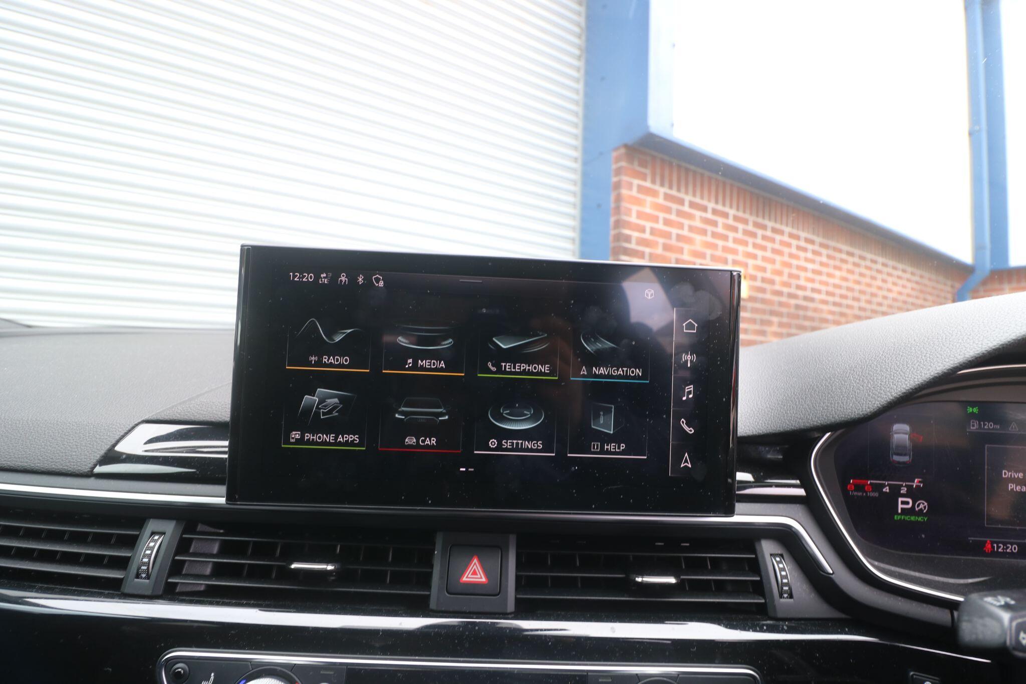 Audi A4 view 8