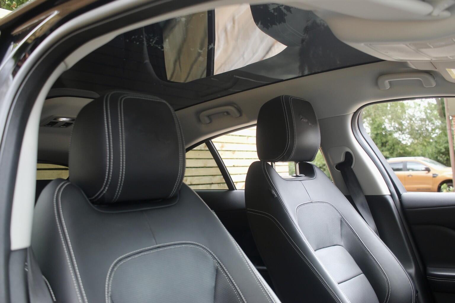 Jaguar I-Pace view 8