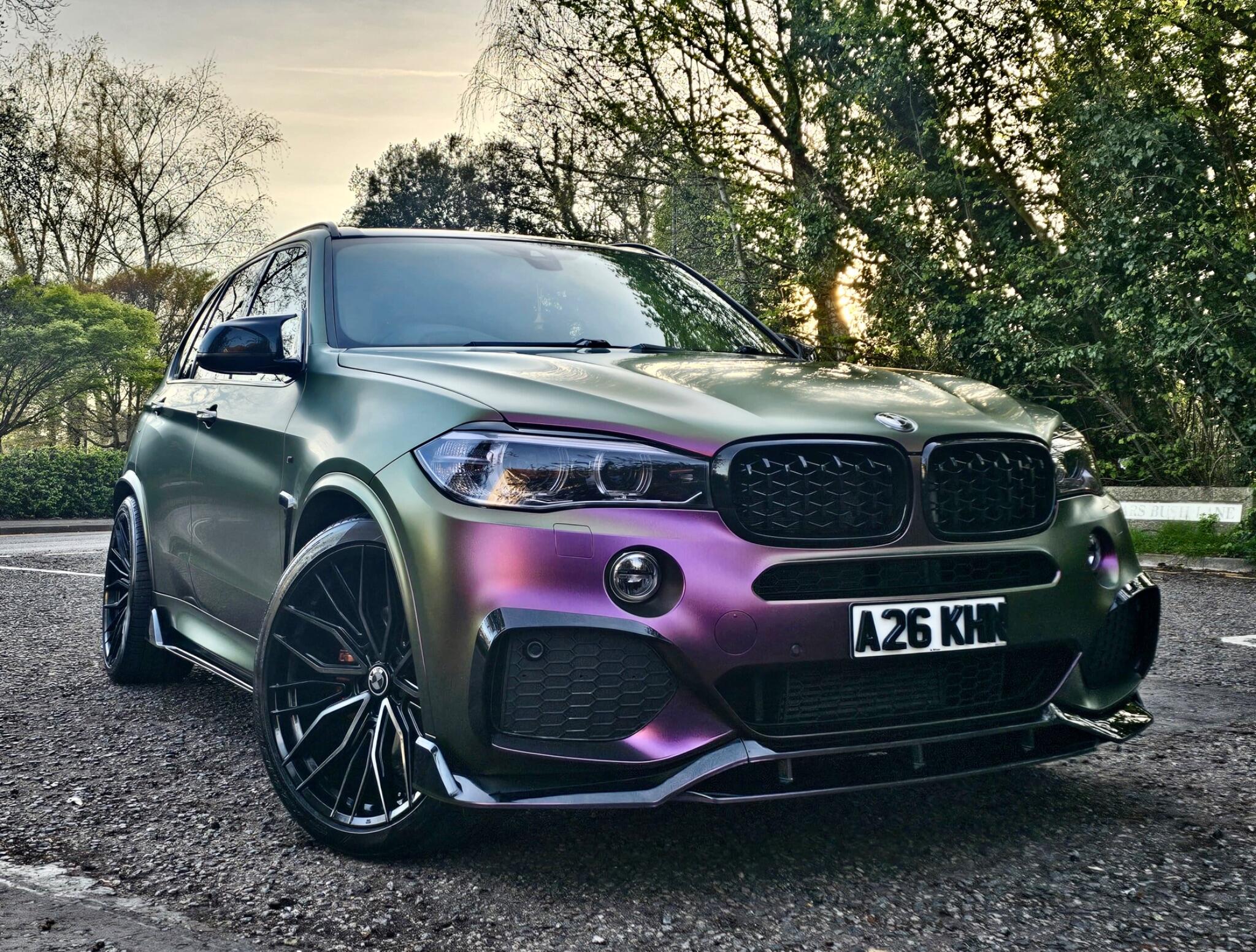 BMW X5 view 16