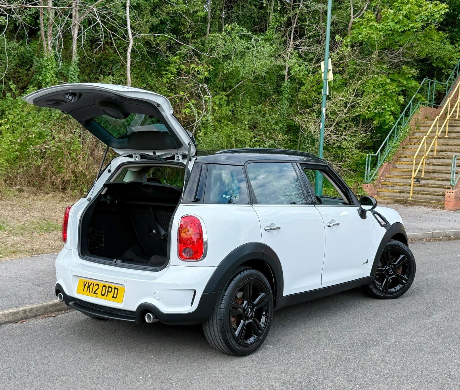 MINI Countryman view 11