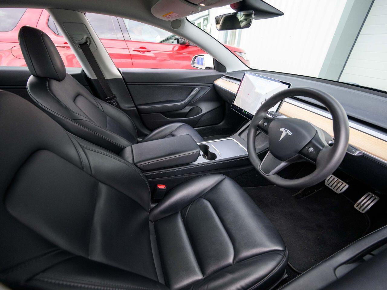 Tesla Model 3 view 9