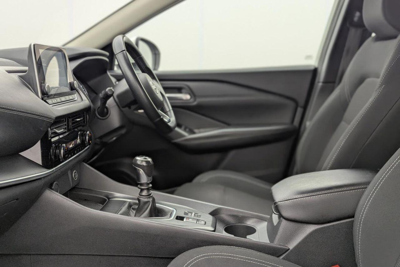 Nissan Qashqai view 25