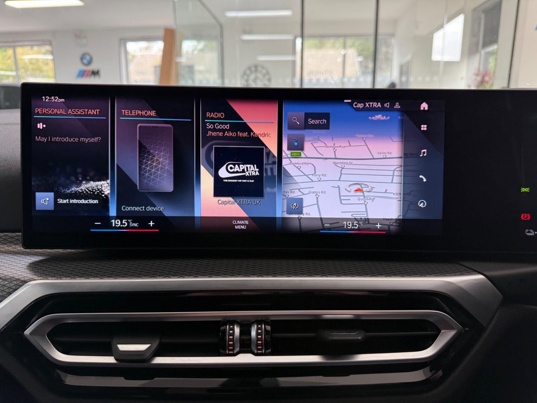 BMW I4 view 19