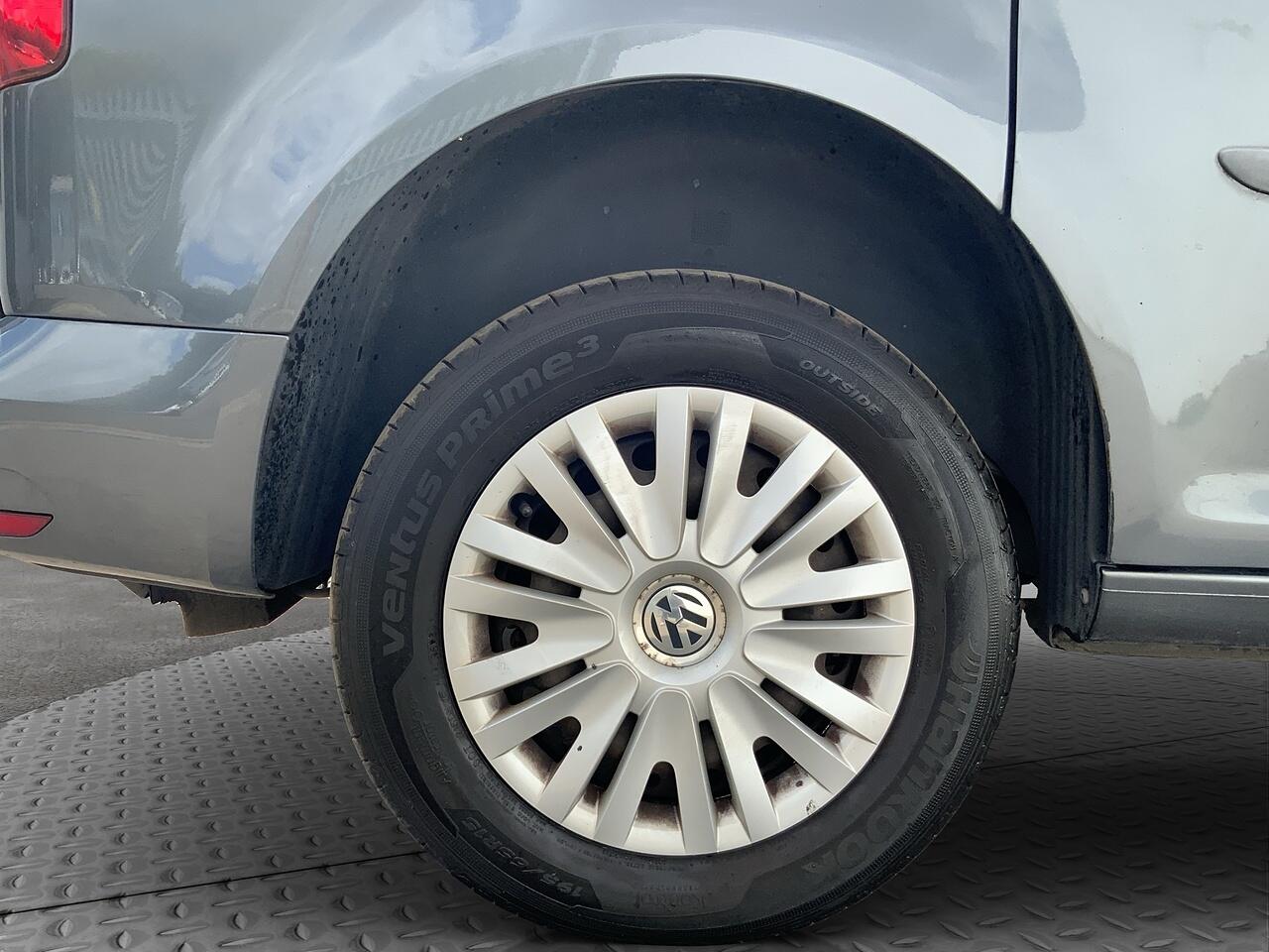 Volkswagen Caddy Life view 21