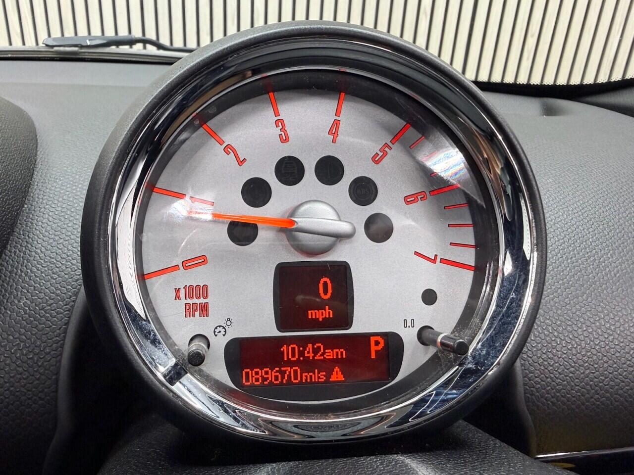 Mini Countryman view 9