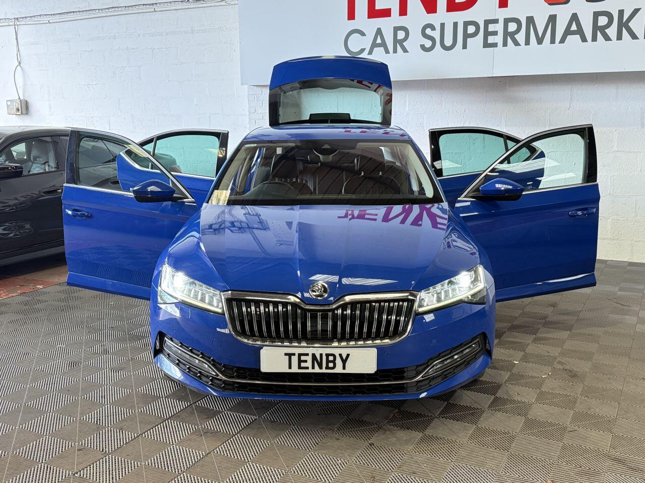 Skoda Superb view 10