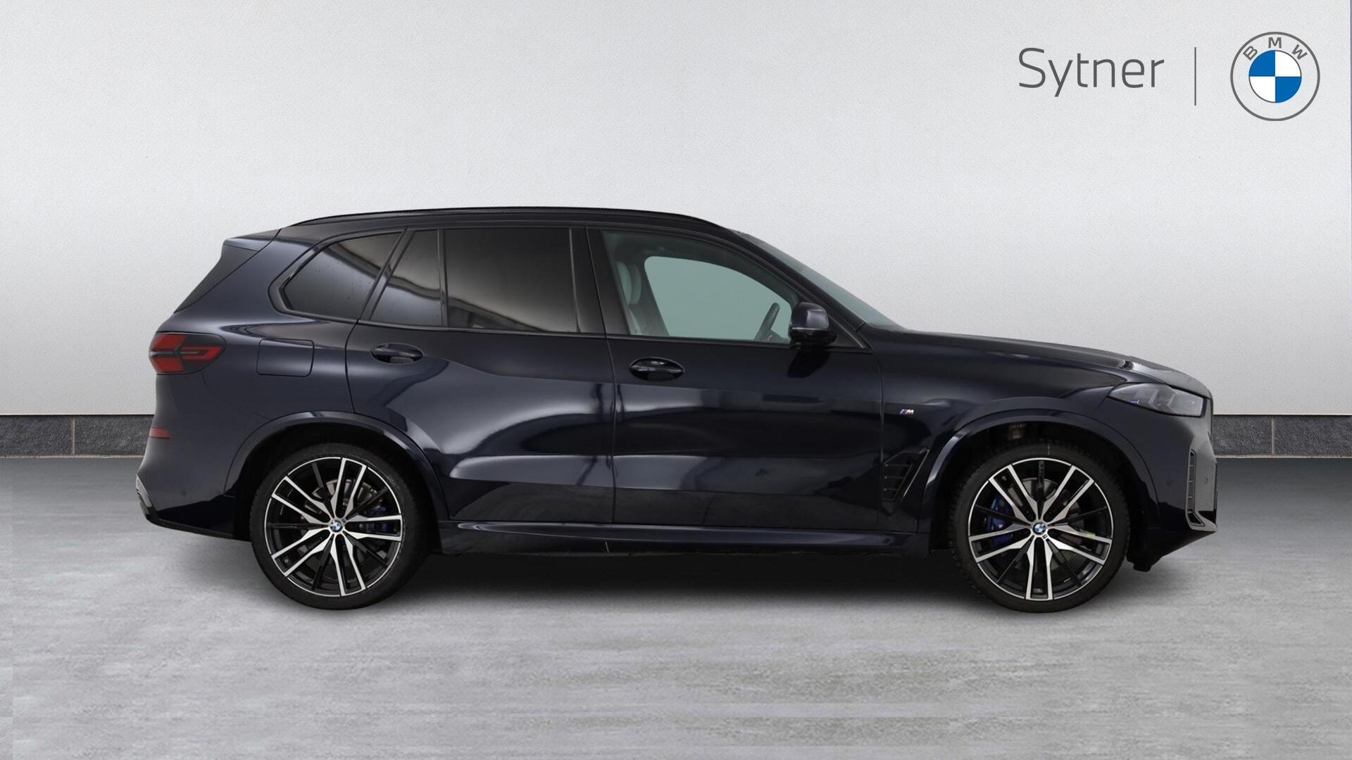 BMW X5 view 3