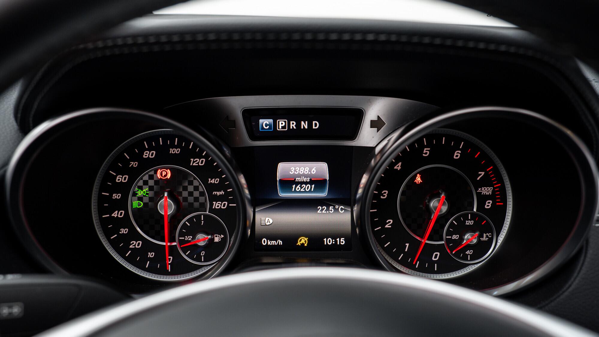 Mercedes-Benz SL view 28