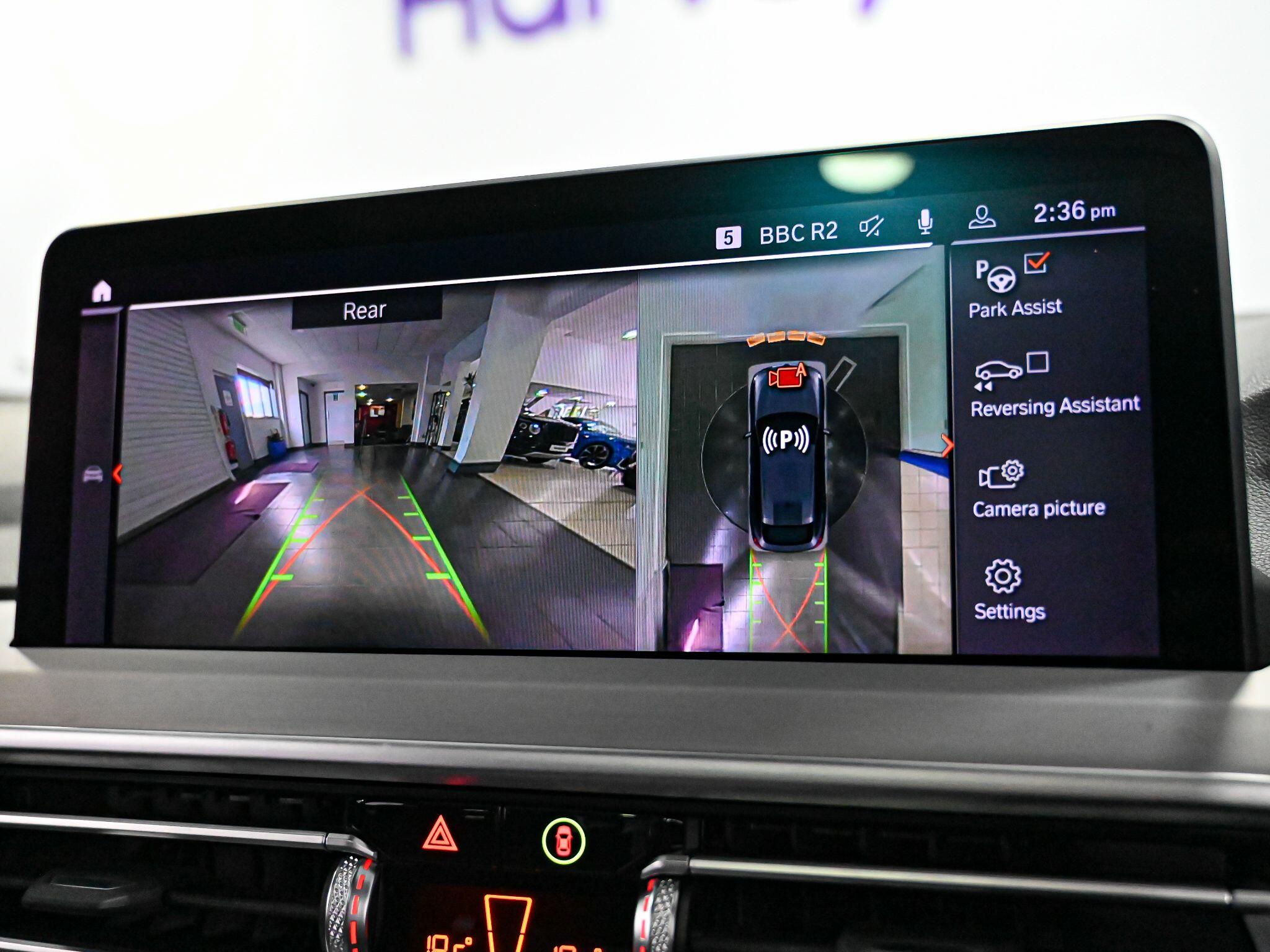 BMW X4 view 17