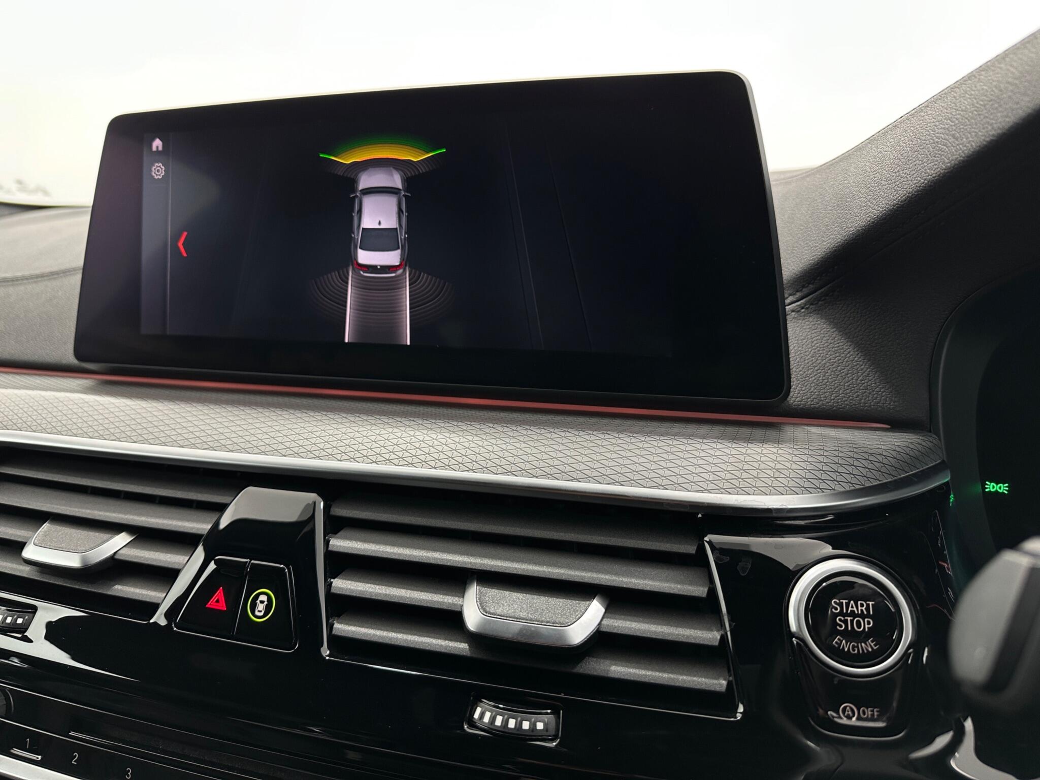 BMW 5 Series view 25
