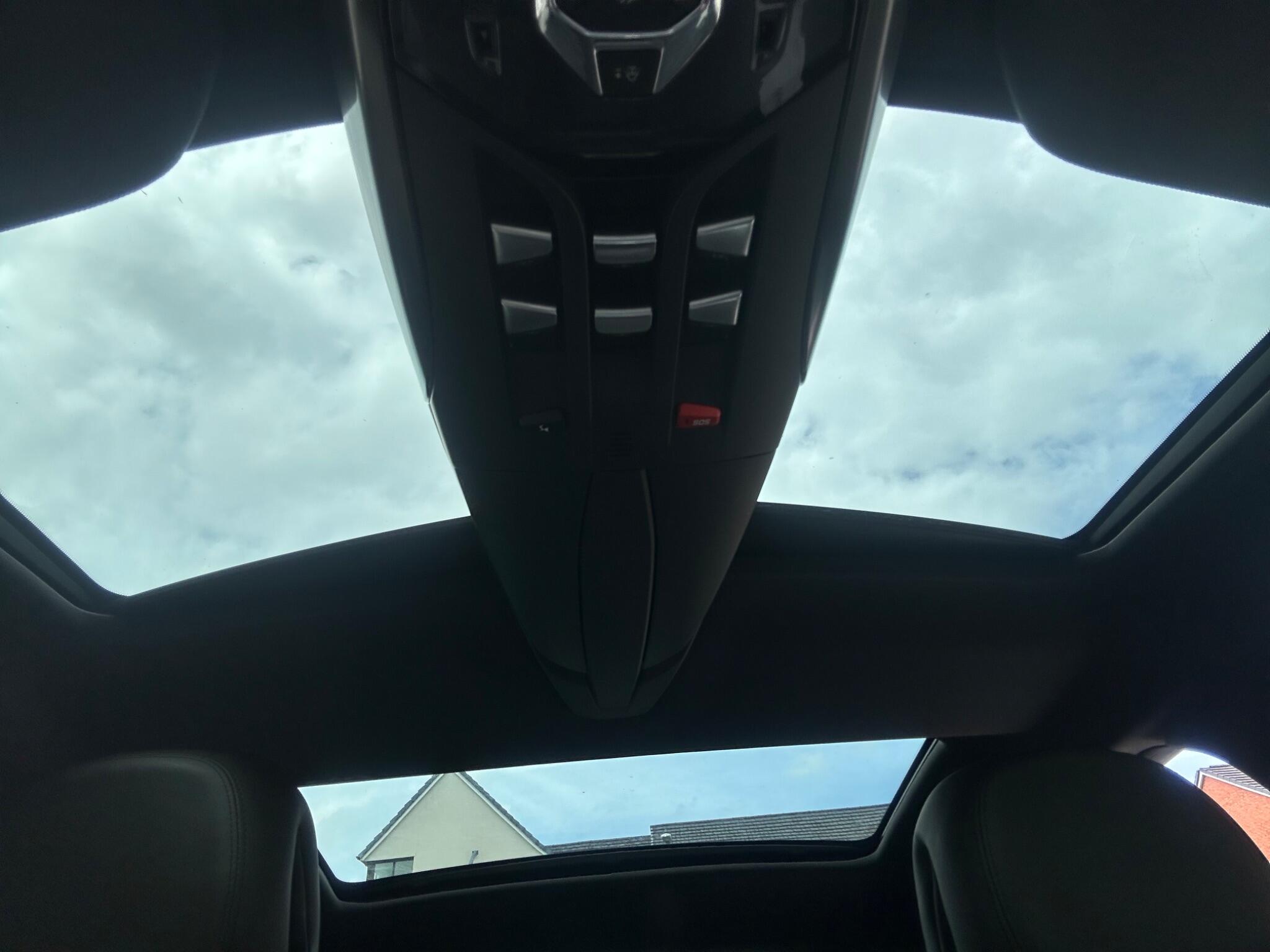 DS Automobiles DS 5 view 49