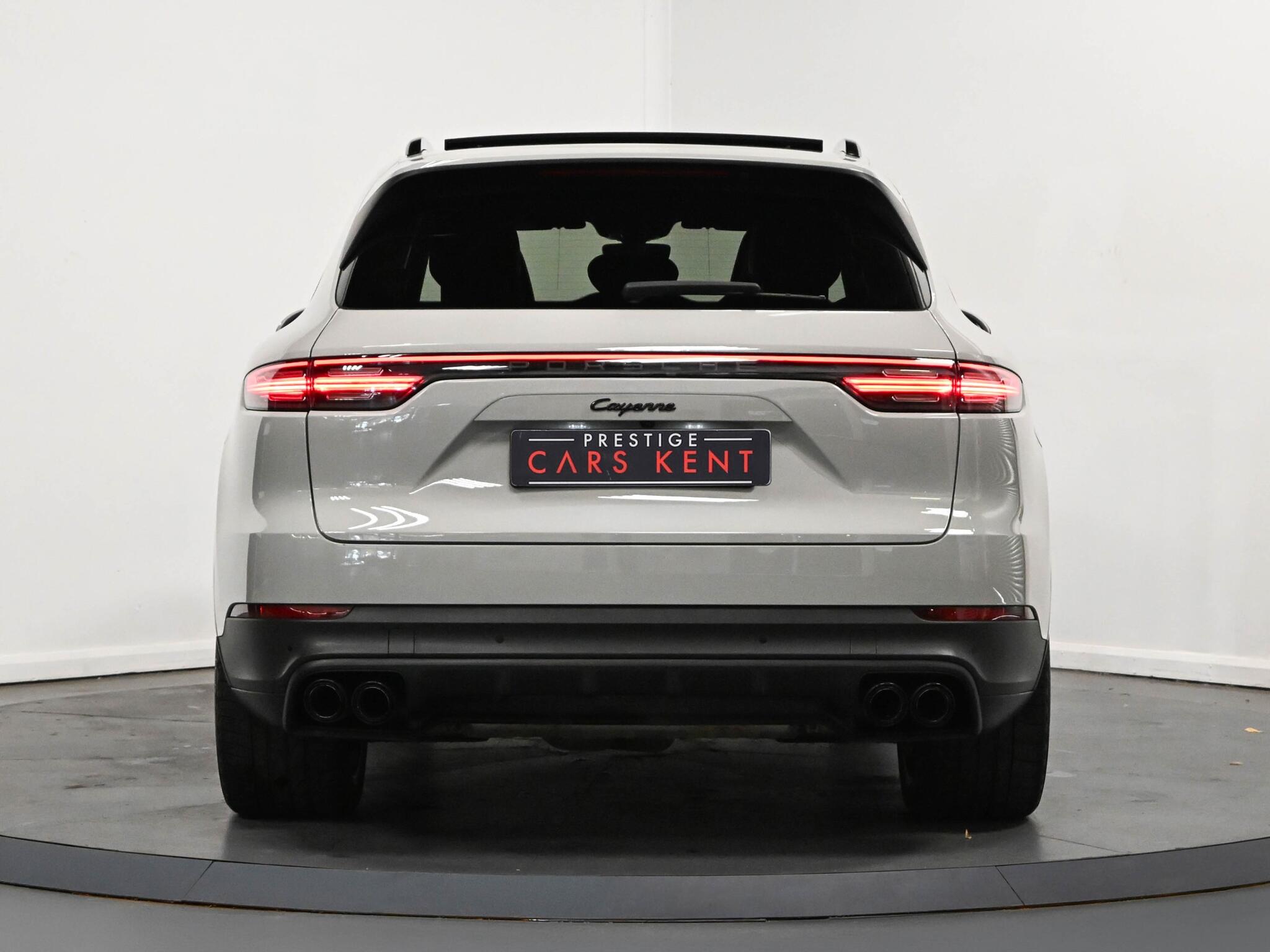 Porsche Cayenne view 28