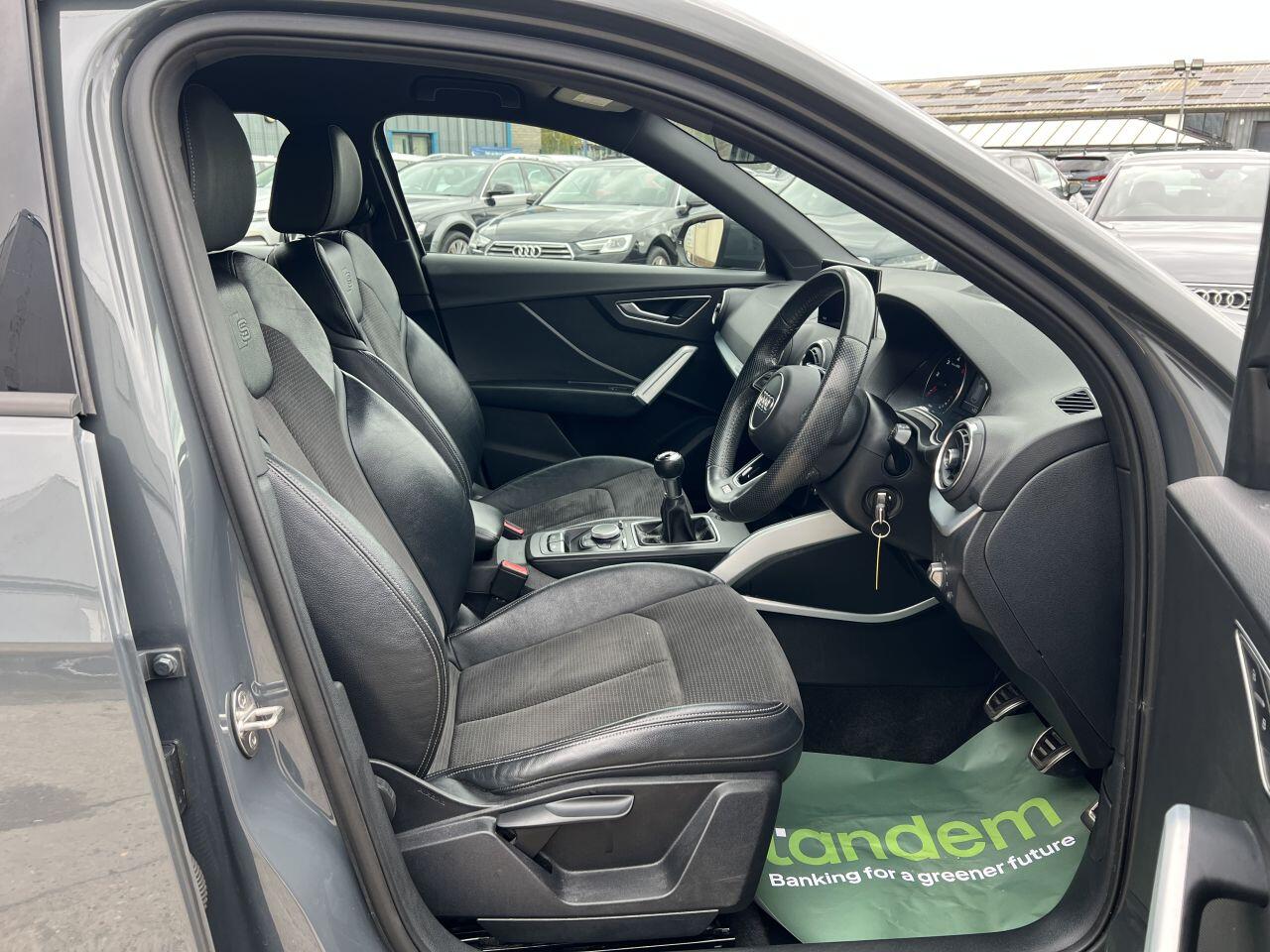 Audi Q2 view 15