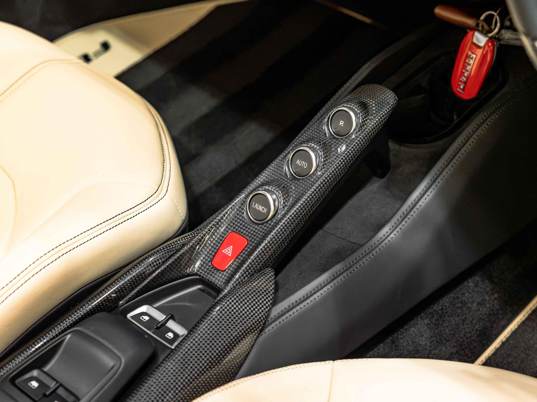 Ferrari F8 Spider view 29